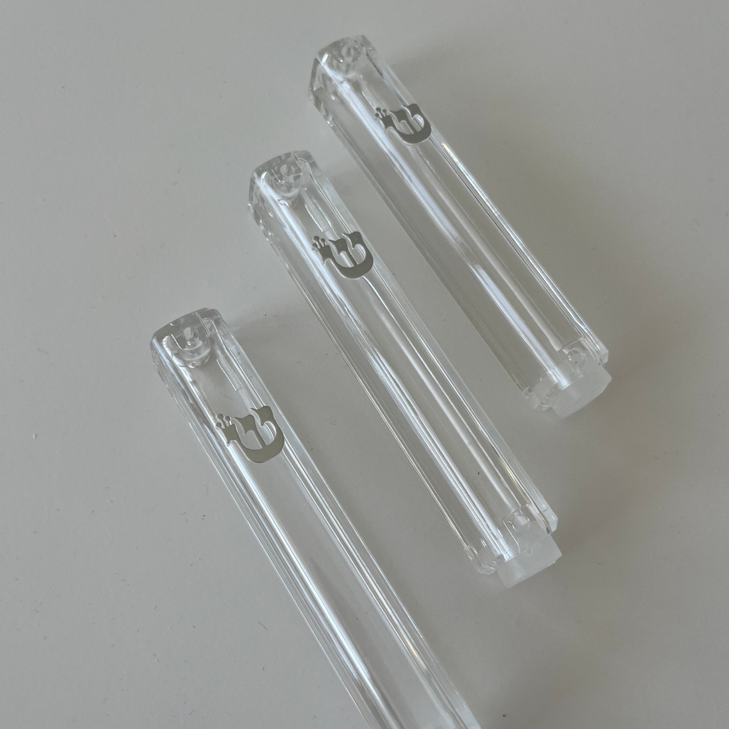 Mezuzah with Kosher Scroll – Transparent Minimalist Design with a Classic Touch