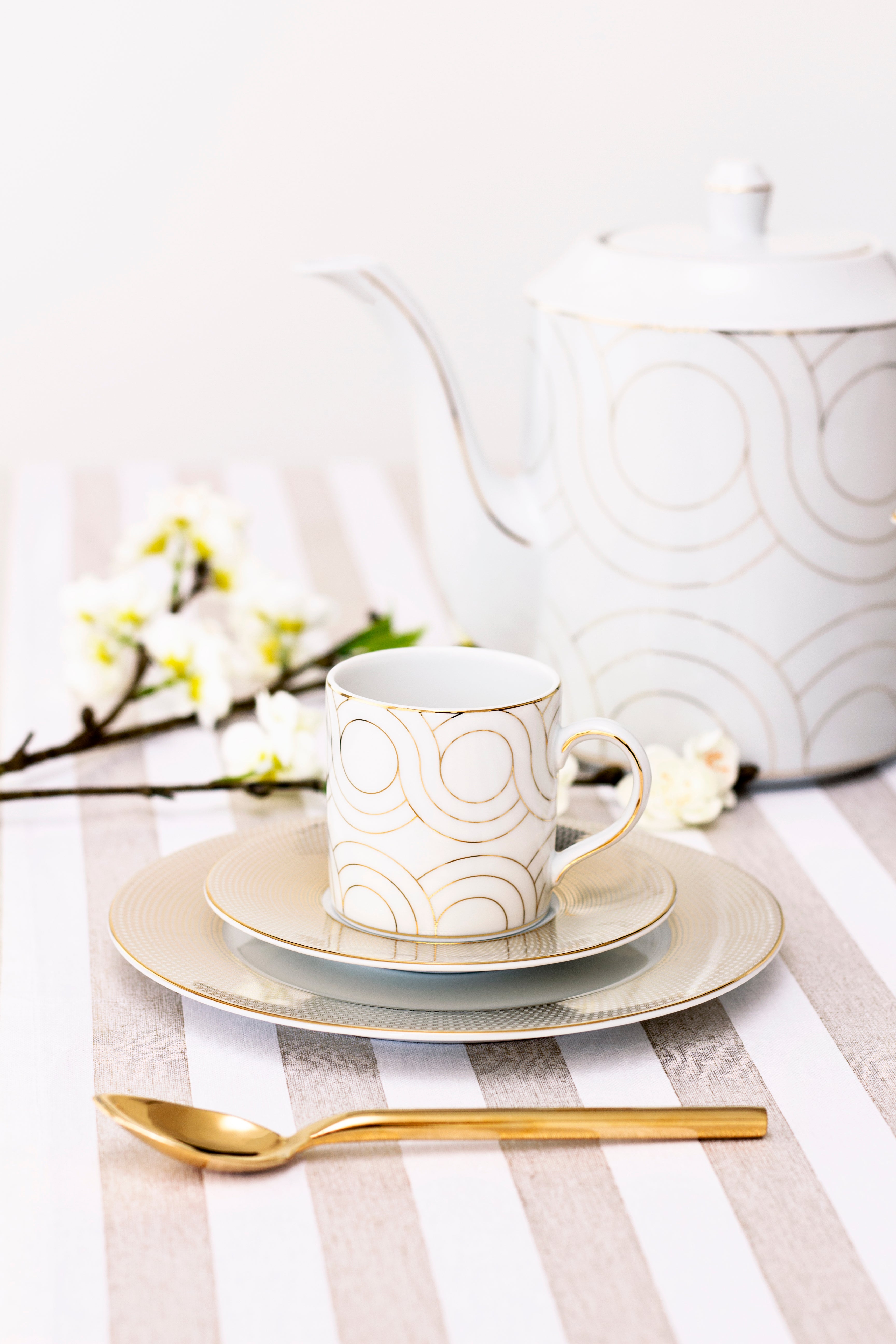 Infinity Tea Pot