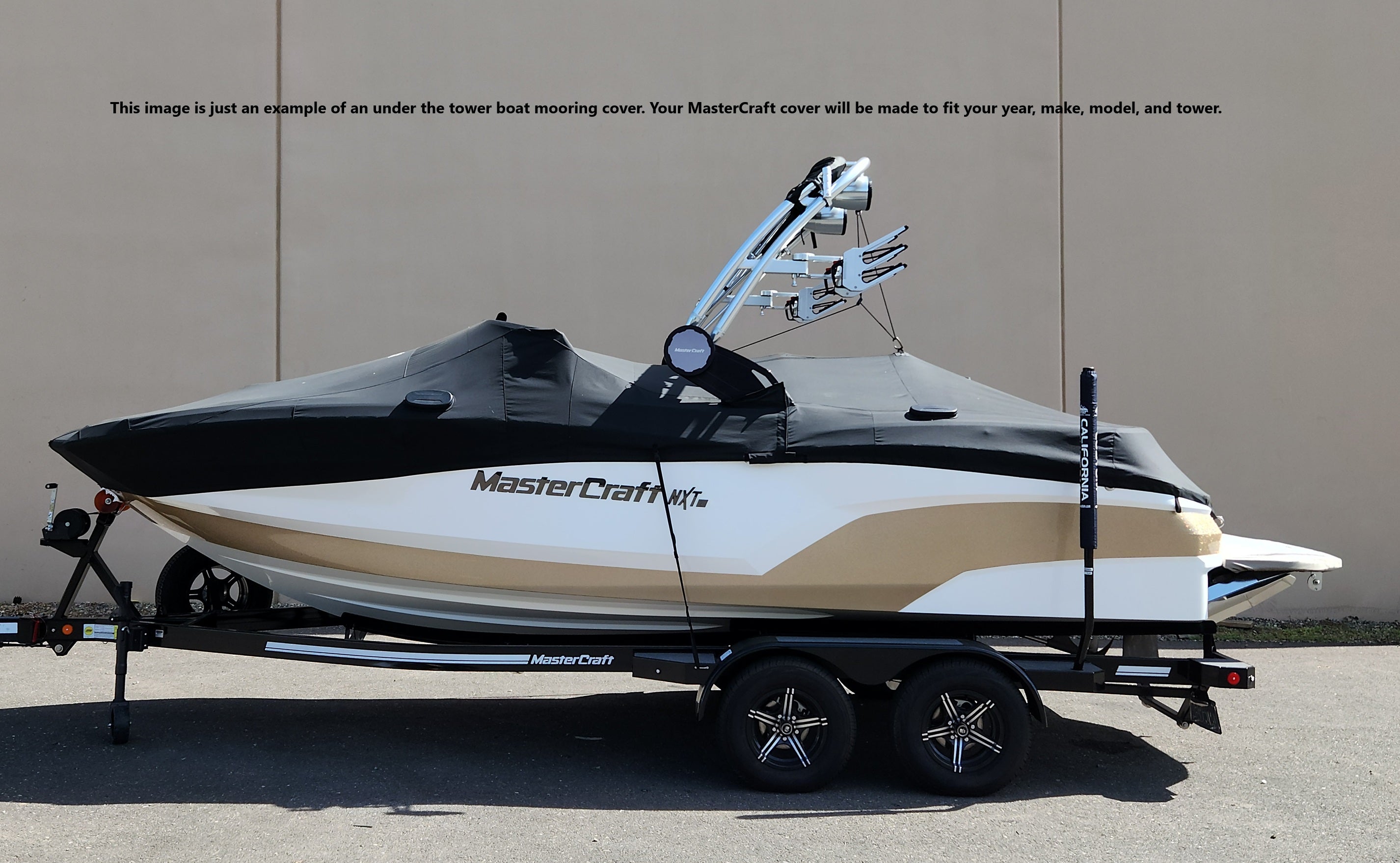 MasterCraft X23 boat mooring cover ZFT4 & ZFT7 under tower 2017