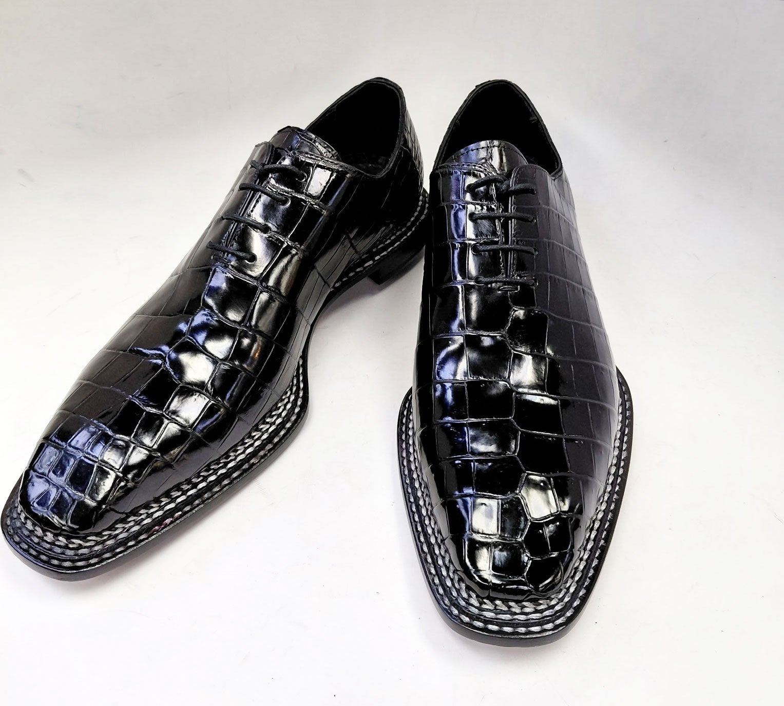 Style: Philadelphia-Black