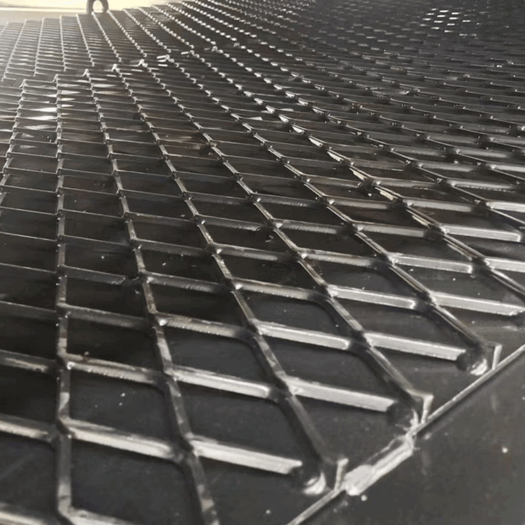 18,000 lb. Capacity Portable Loading Dock Ramps Yard Ramp