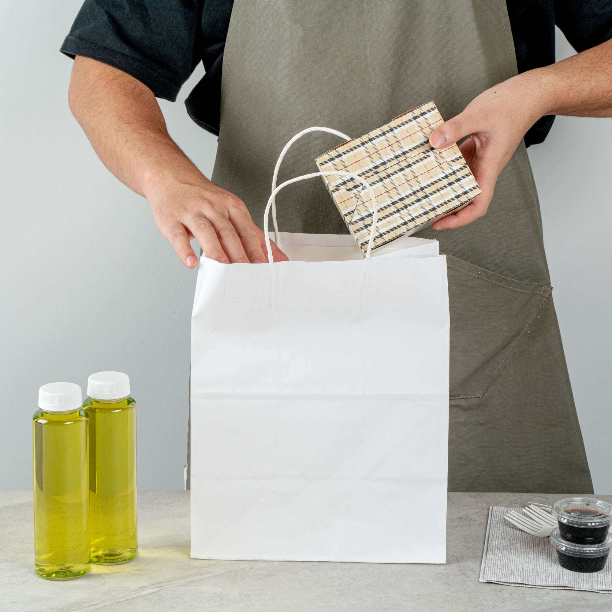 Bio Tek 30 oz Rectangle Plaid Paper #1 Bio Box Take Out Container - 5" x 4" x 2 1/2" - 50 count box