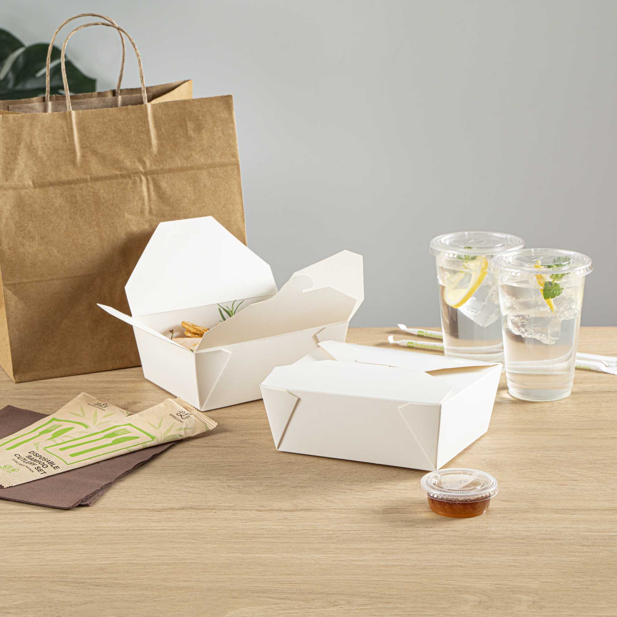 Bio Tek 45 oz Rectangle White Paper #8 Bio Box Take Out Container - 6 3/4" x 5 1/2" x 2 1/2" - 50 count box