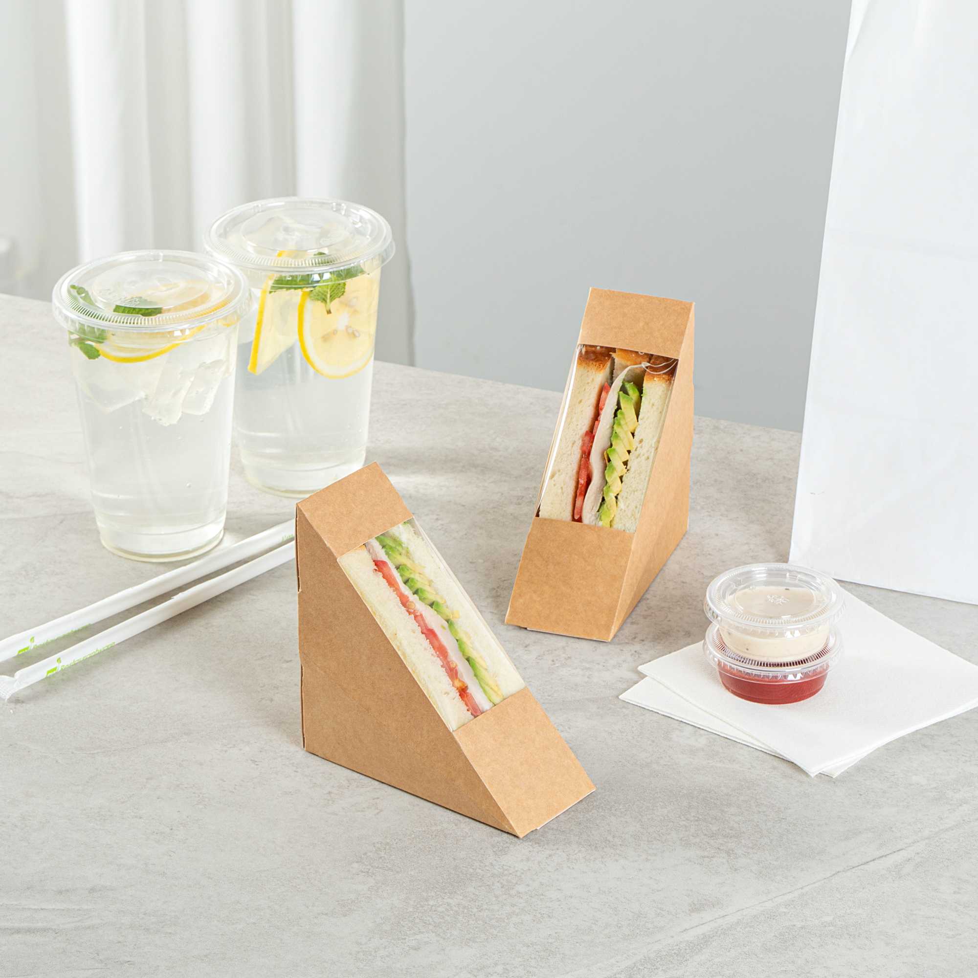 Cafe Vision Triangle Kraft Paper Small Sandwich Box - 4 3/4" x 4 3/4" x 2" - 200 count box