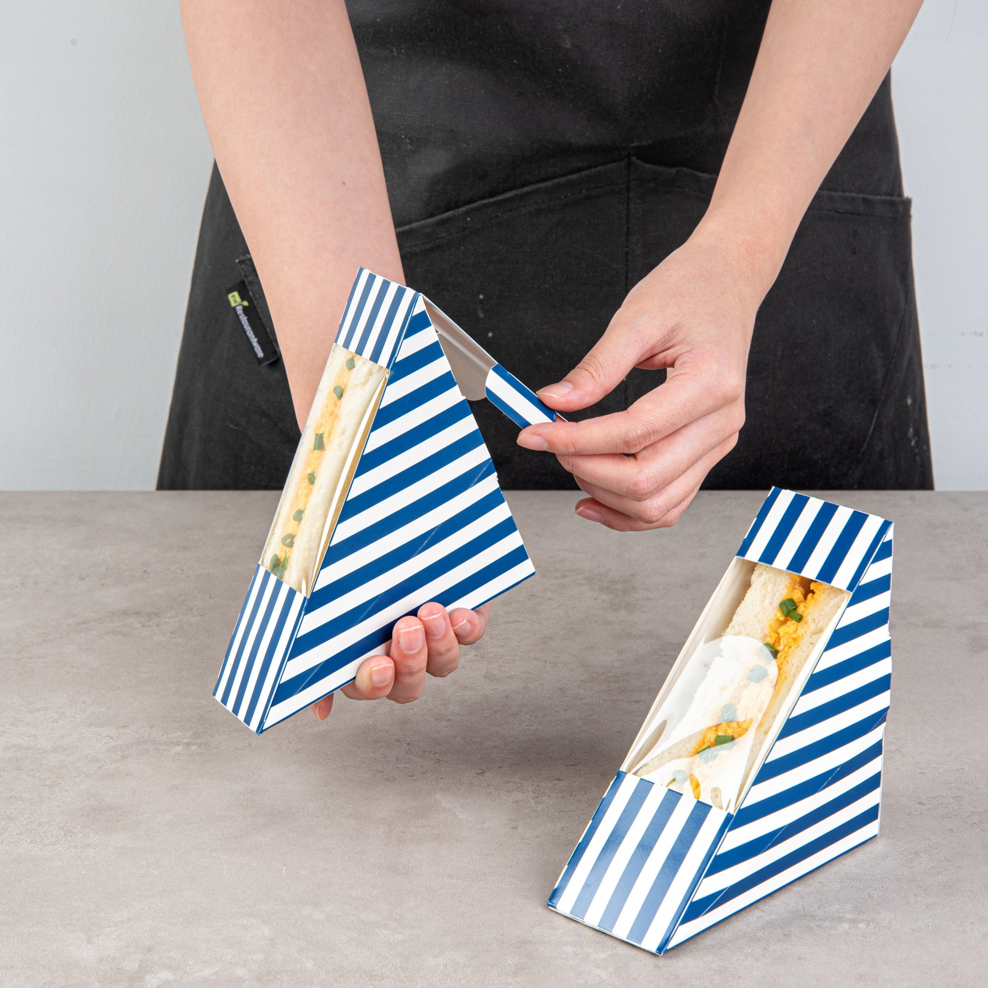 Cafe Vision Triangle Blue and White Stripe Paper Small Sandwich Box - 4 3/4" x 4 3/4" x 2" - 200 count box