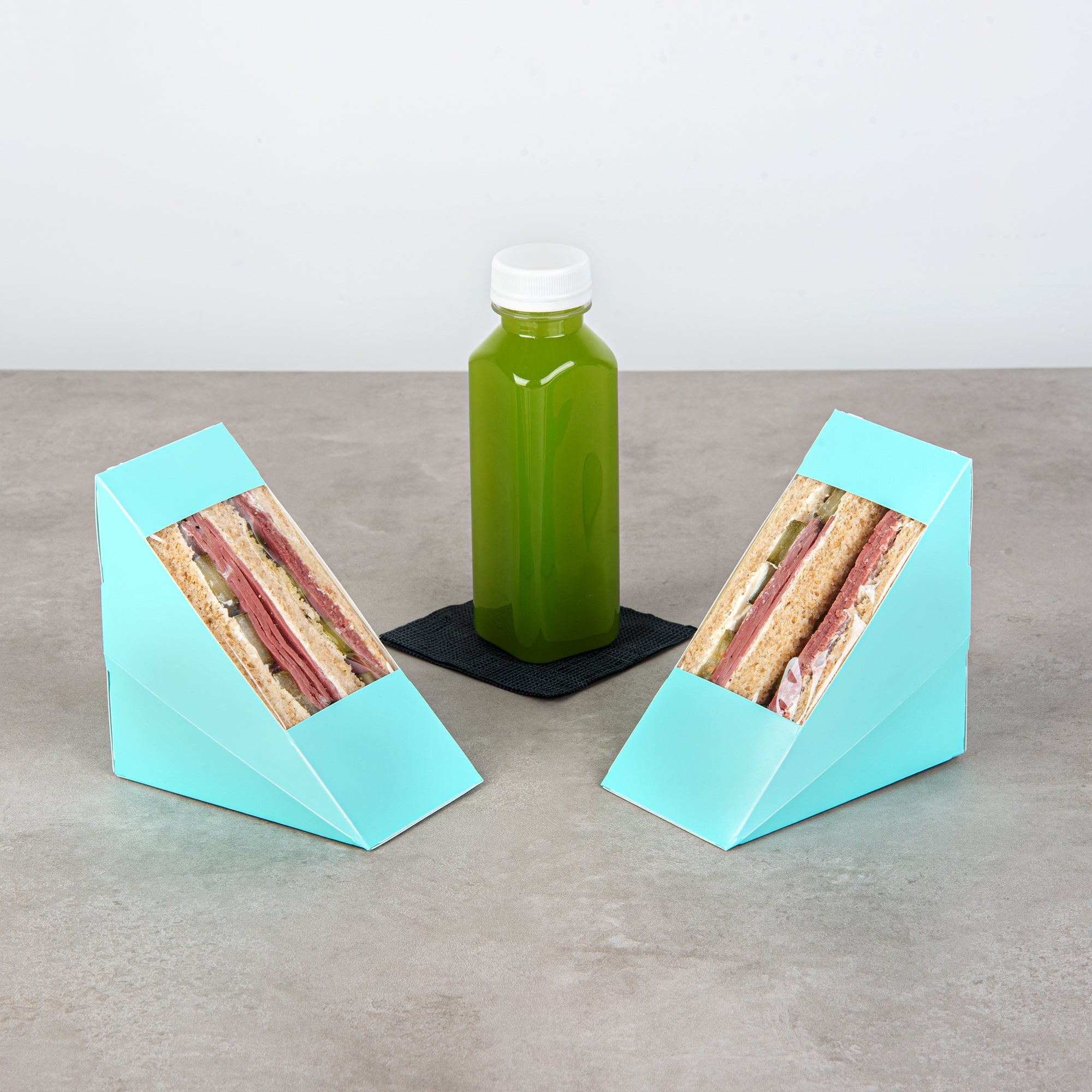 Cafe Vision Triangle Turquoise Paper Medium Sandwich Box - 4 3/4" x 4 3/4" x 2 3/4" - 25 count box