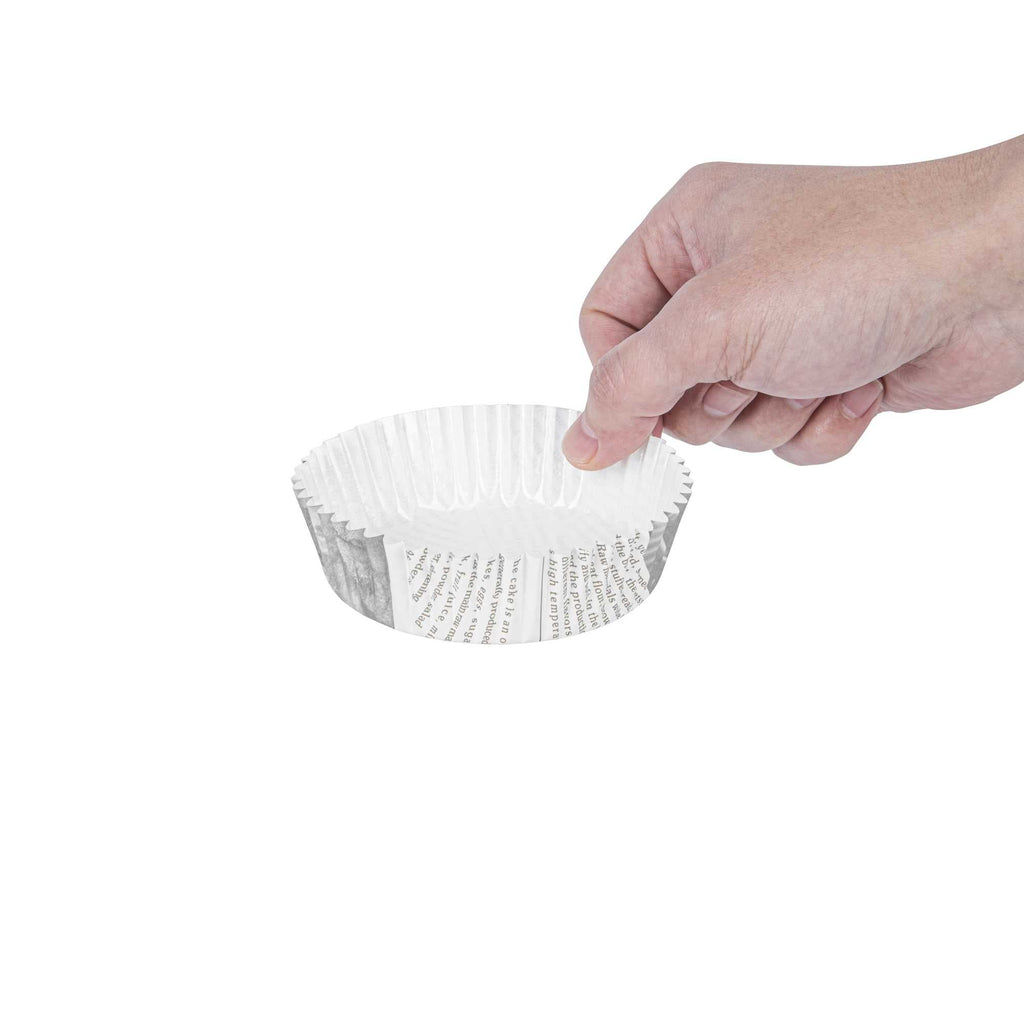 Panificio 4 oz Round Newsprint Paper Baking Cup - Ridged - 3 1/4" x 3 1/4" x 1" - 200 count box
