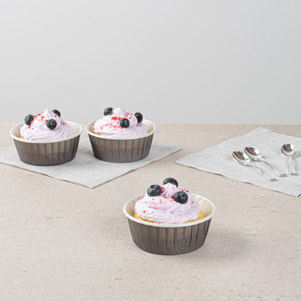 Panificio 5 oz Round Gray Paper Large Baking Cup - Pleated - 3 3/4" x 3 3/4" x 1 1/2" - 200 count box