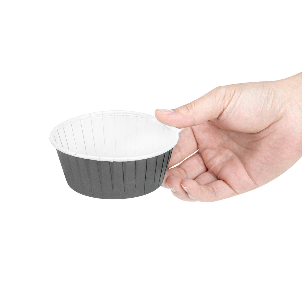 Panificio 5 oz Round Gray Paper Large Baking Cup - Pleated - 3 3/4" x 3 3/4" x 1 1/2" - 200 count box