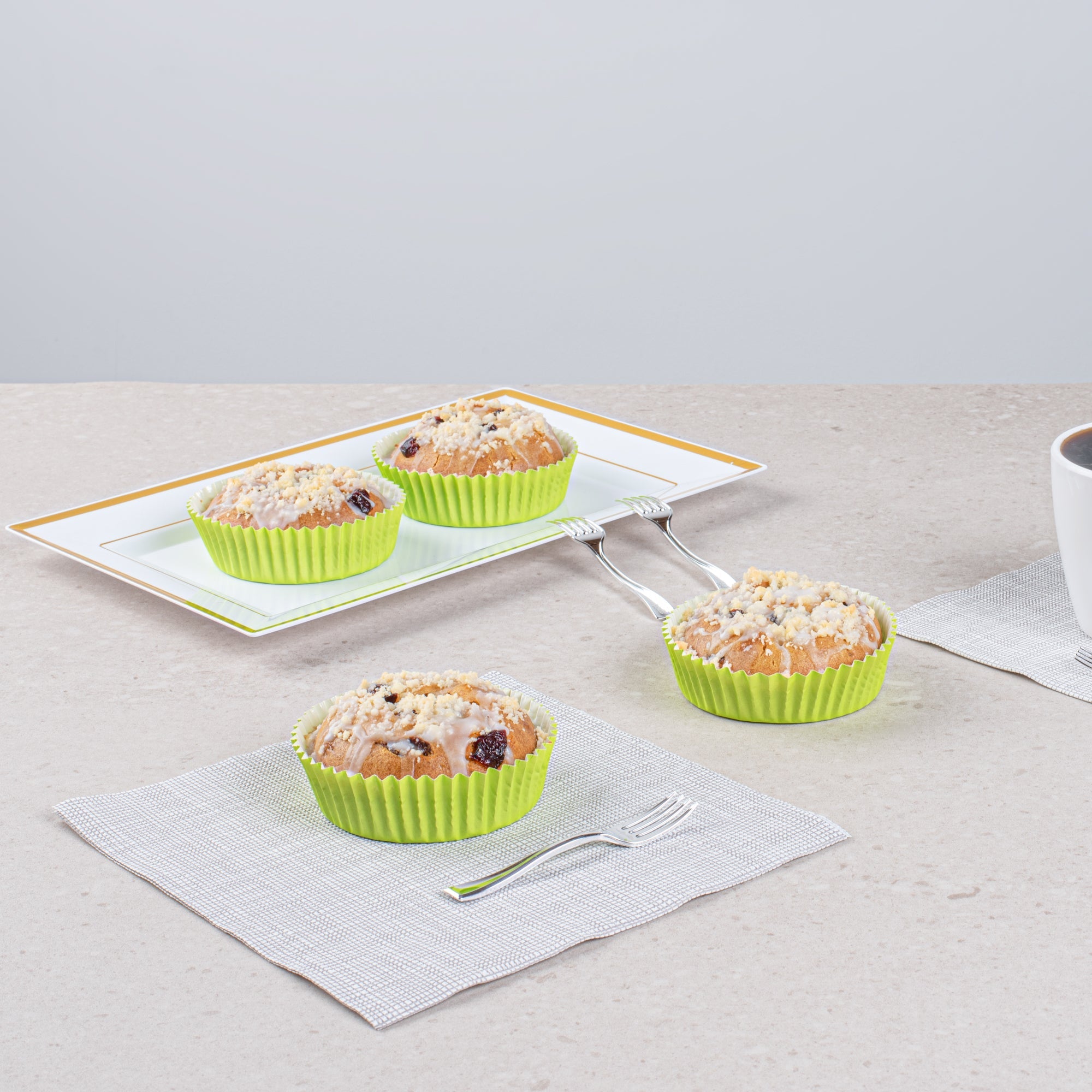 Panificio 4 oz Round Eco Green Paper Baking Cup - Ridged - 3 1/2" x 3 1/2" x 1" - 200 count box