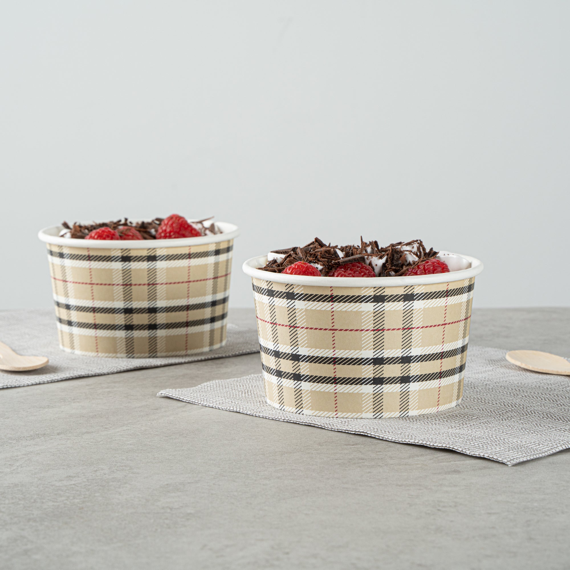 Coppetta 12 oz Round Plaid Paper To Go Cup - 4" x 4" x 2 1/4" - 50 count box