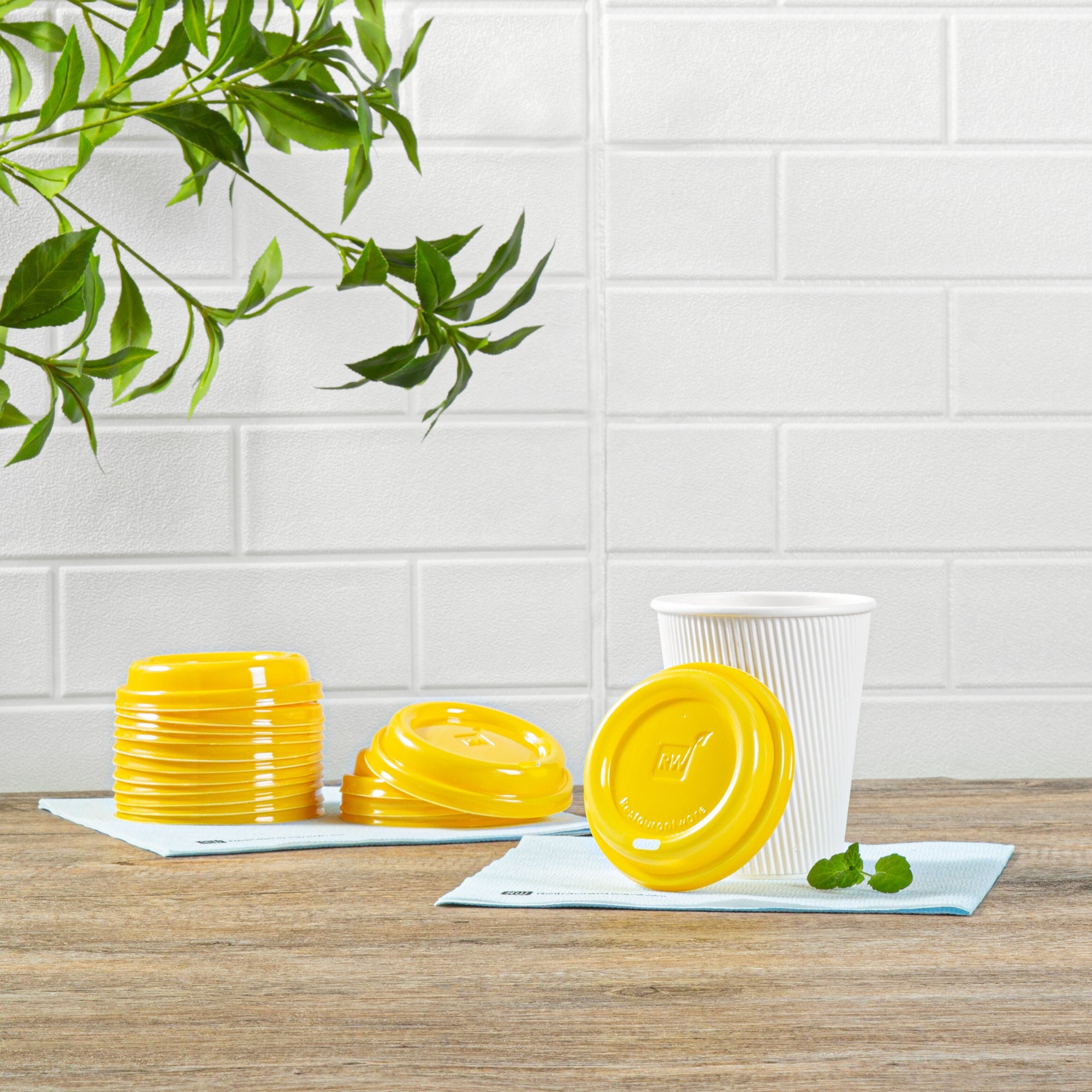 Restpresso Yellow Plastic Coffee Cup Lid - Fits 8, 12, 16 and 20 oz - 500 count box