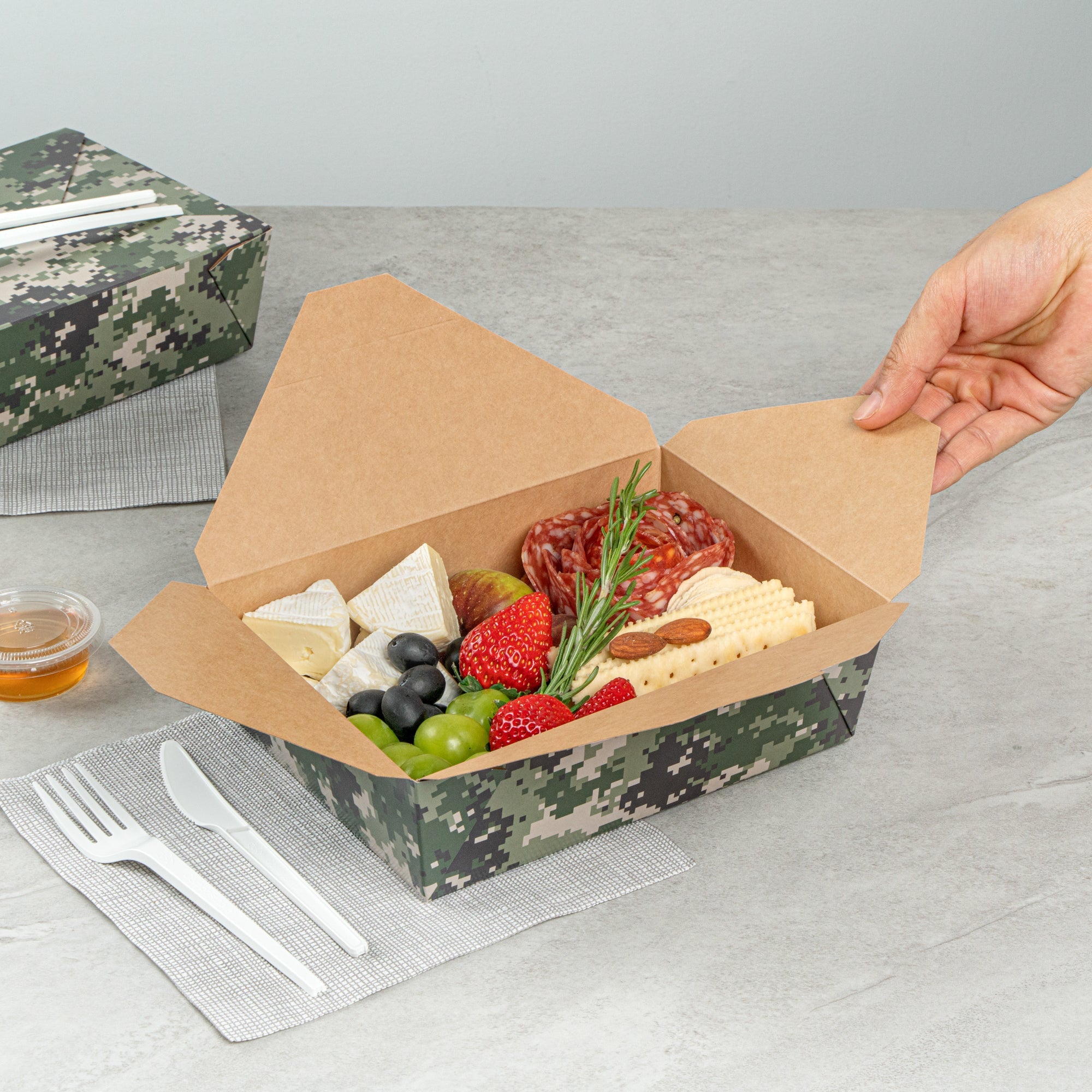 Bio Tek 71 oz Rectangle Camouflage Paper #3 Bio Box Take Out Container - 8 1/2" x 6 1/4" x 2 1/2" -50 count box