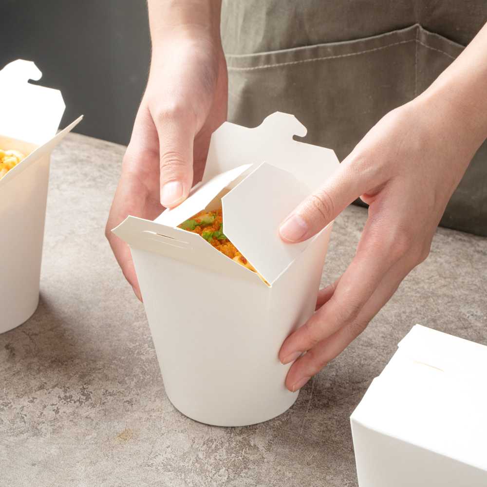 Bio Tek 16 oz Round White Paper Noodle Take Out Container - 3 1/4" x 3" x 4" - 50 count box