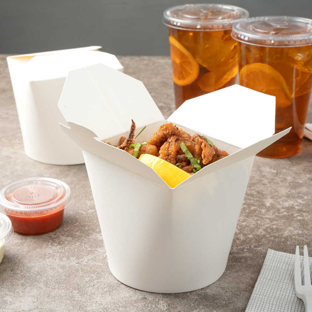 Bio Tek 26 oz Round White Paper Noodle Take Out Container - 4" x 3 1/2" x 3 3/4" - 200 count box