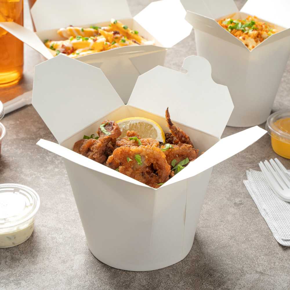 Bio Tek 26 oz Round White Paper Noodle Take Out Container - 4" x 3 1/2" x 3 3/4" - 50 count box
