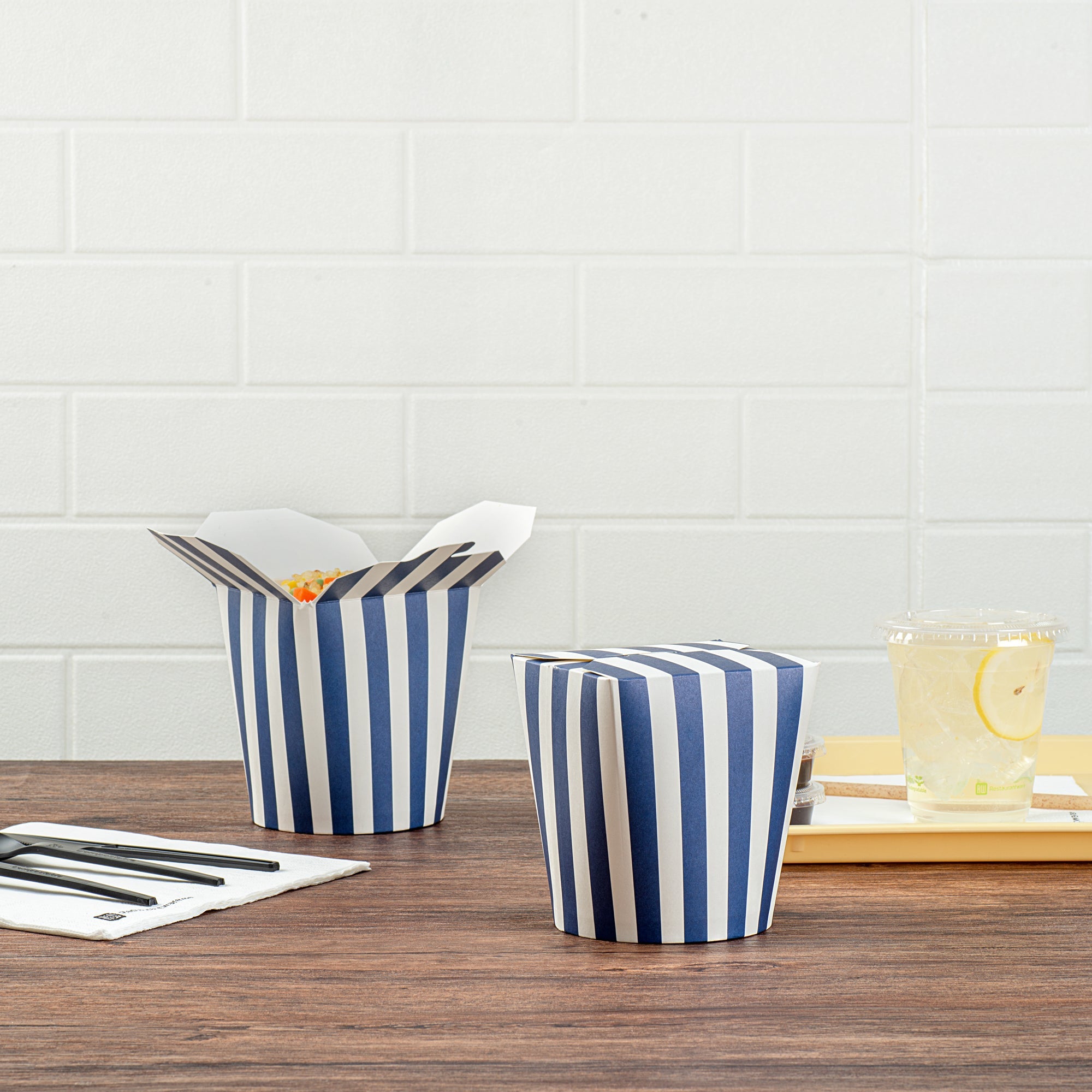 Bio Tek 32 oz Round Blue and White Stripe Paper Noodle Take Out Container - 4" x 3 1/2" x 4 1/2" - 200 count box