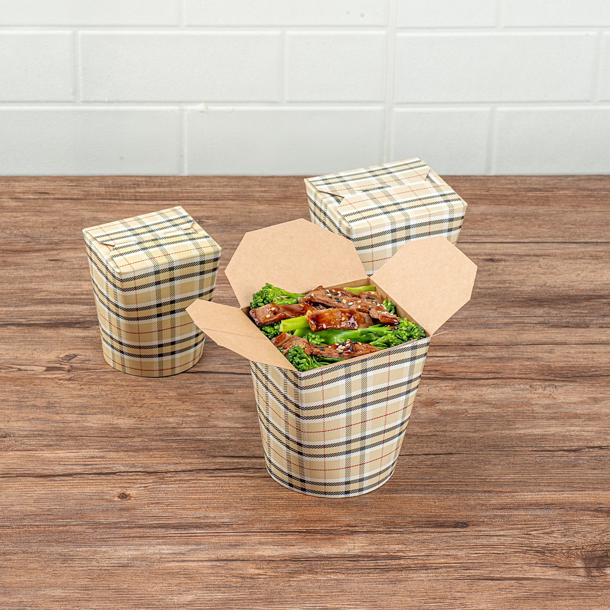 Bio Tek 32 oz Round Plaid Paper Noodle Take Out Container - 4" x 3 1/2" x 4 1/2" - 50 count box