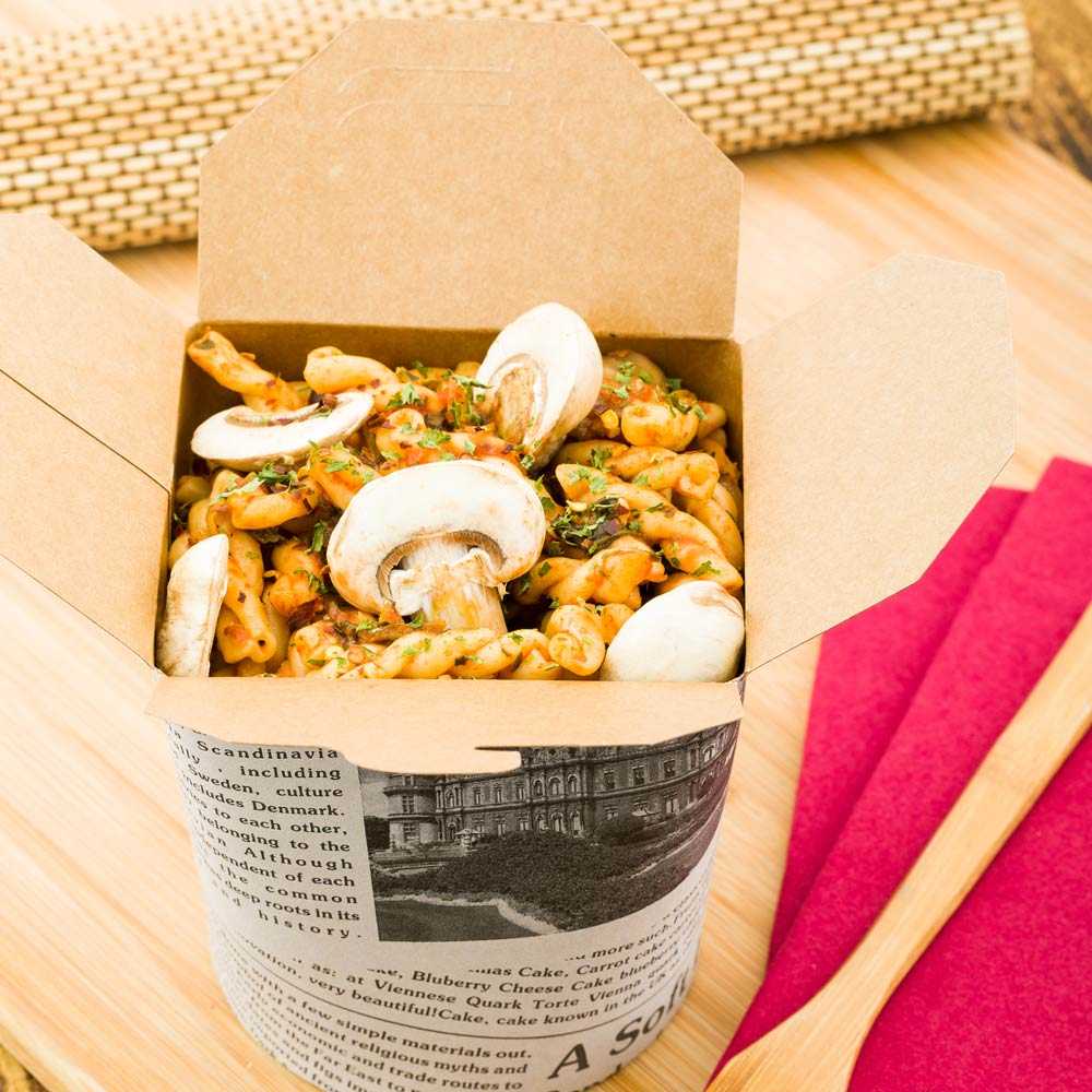Bio Tek 32 oz Round Newsprint Paper Noodle Take Out Container - 4" x 3 1/2" x 4 1/2" - 200 count box