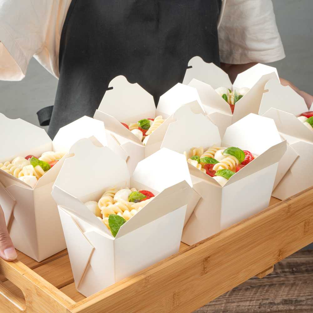 Bio Tek 26 oz Square White Paper Noodle Take Out Container - 4" x 3 1/2" x 4" - 200 count box