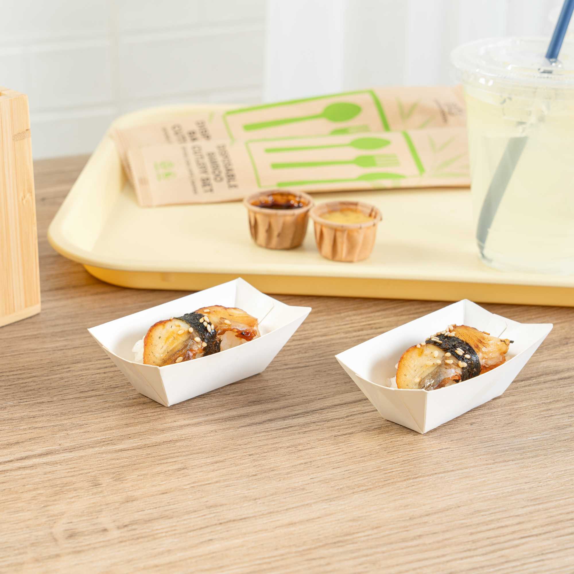 Bio Tek 2 oz White Paper Food Tray / Boat - 3 1/4" x 2 1/4" x 1 1/4" - 50 count box