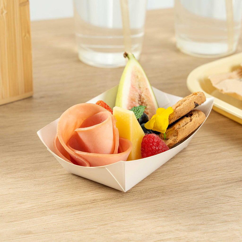 Bio Tek 6 oz White Paper #40 Food Tray / Boat - 5" x 4" x 1 1/2" - 50 count box