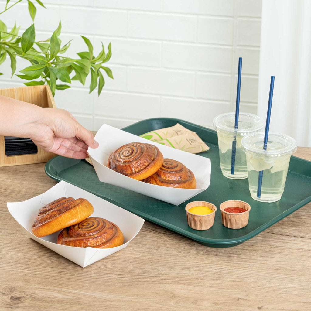 Bio Tek 1 lb White Paper #100 Food Tray / Boat - 5 1/2" x 3 1/2" x 2" - 200 count box