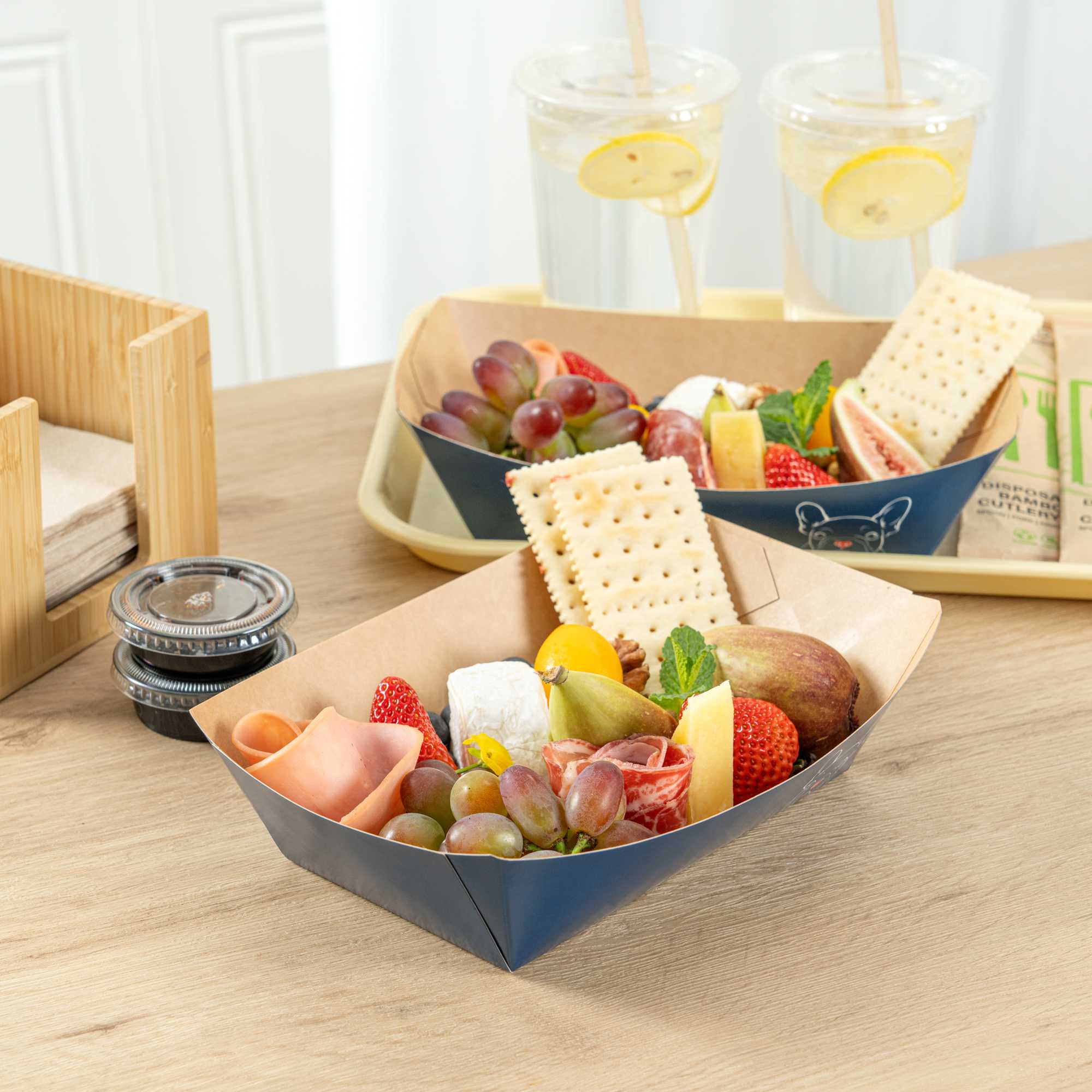 Bio Tek 2 lb Frenchie Paper #200 Food Tray / Boat - 6 1/2" x 3 3/4" x 2 1/4" - 200 count box