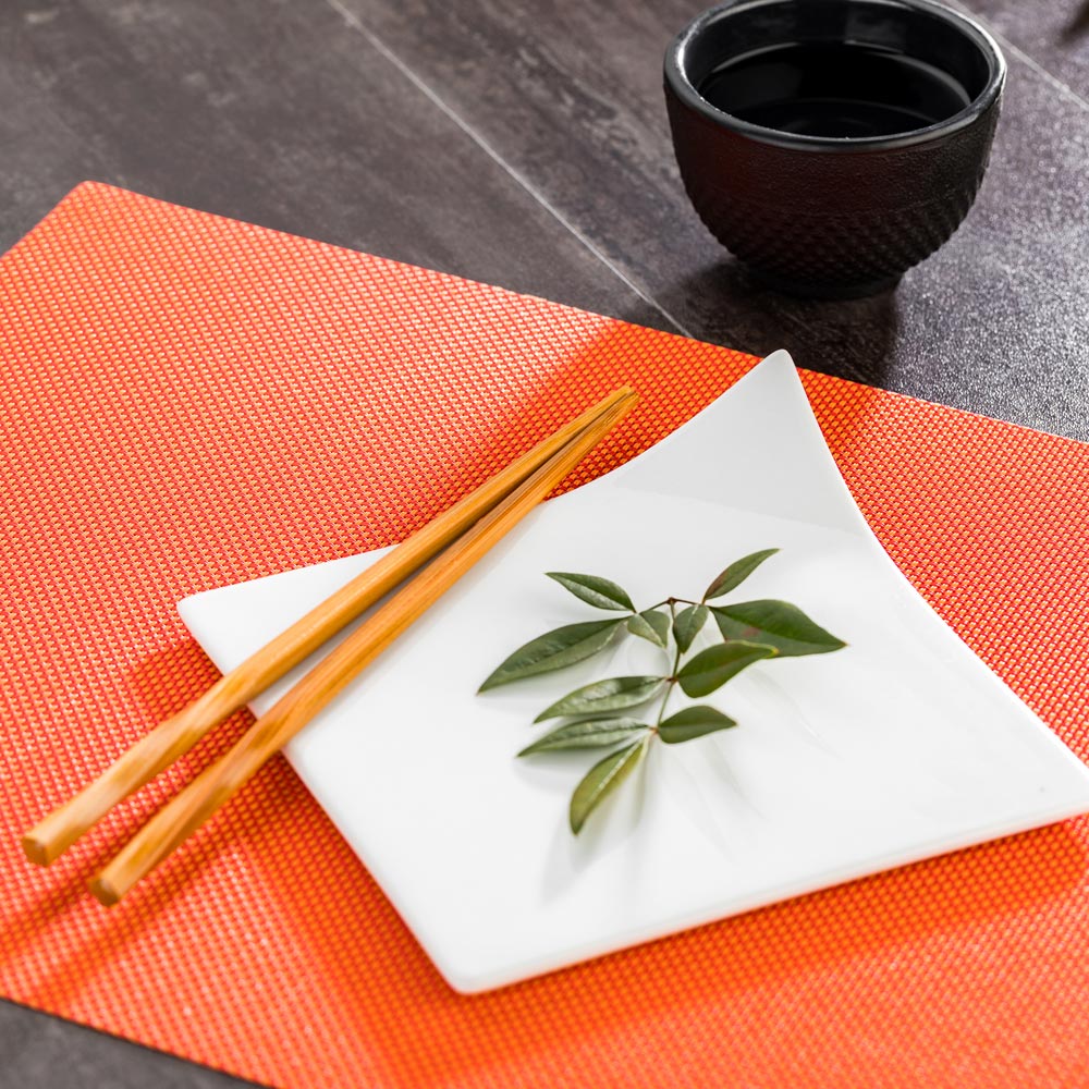 Carmel Mesh Tangerine Vinyl Woven Placemat - 16" x 12" - 6 count box
