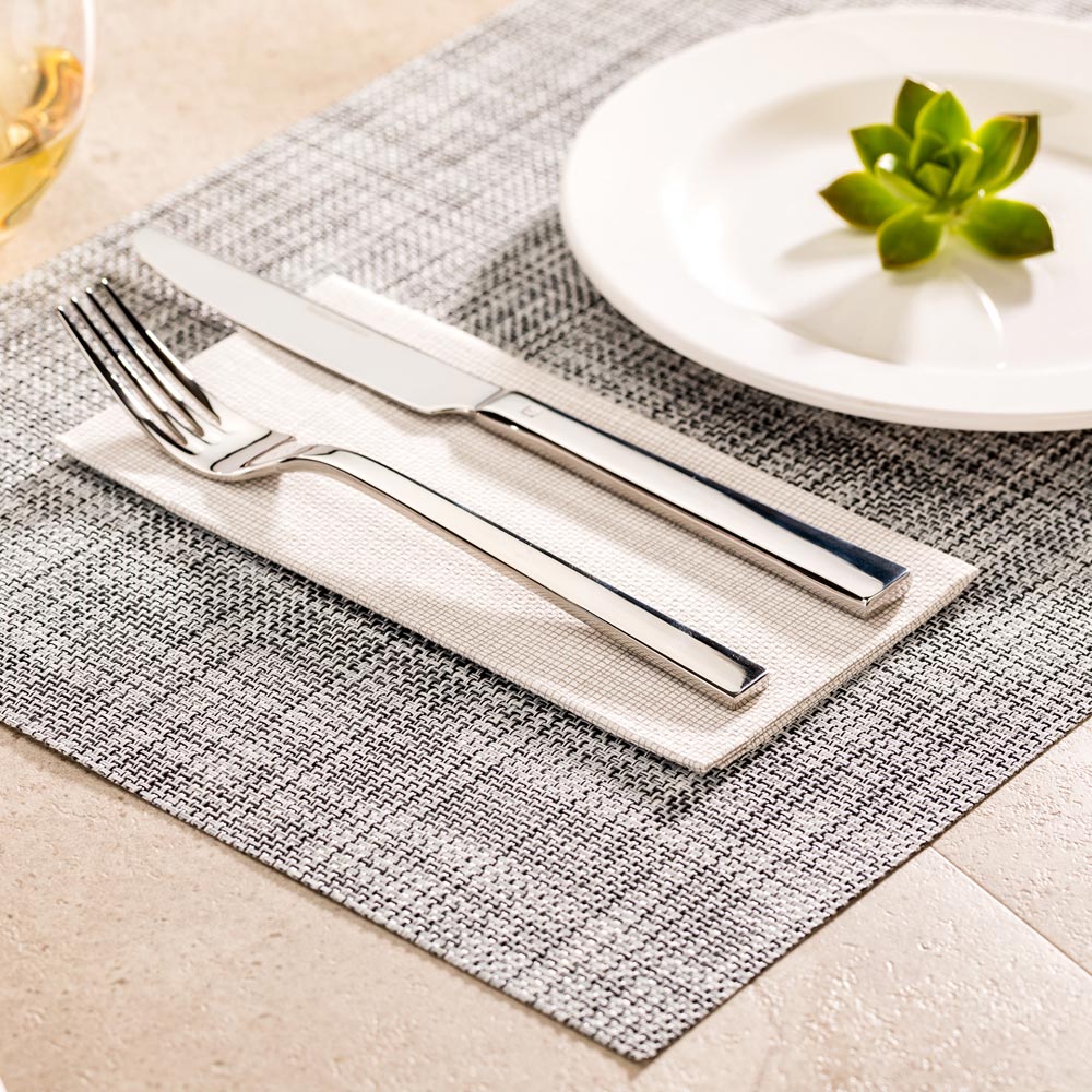 Carmel Mesh White Vinyl Woven Placemat - with Black Threads - 16" x 12" - 6 count box