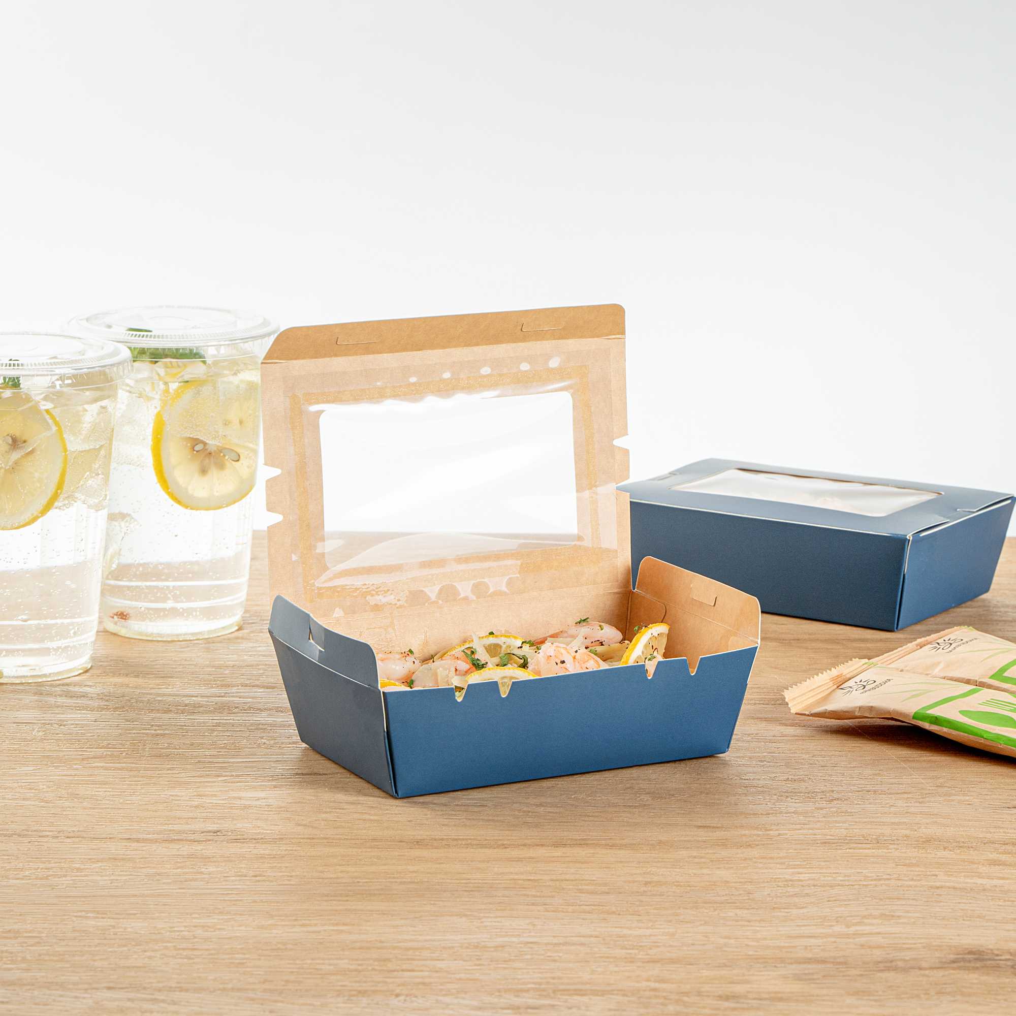 Cafe Vision 21 oz Midnight Blue Paper Small Take Out Container - Hinge Lock - 6 1/4" x 4" x 1 3/4" - 50 count box
