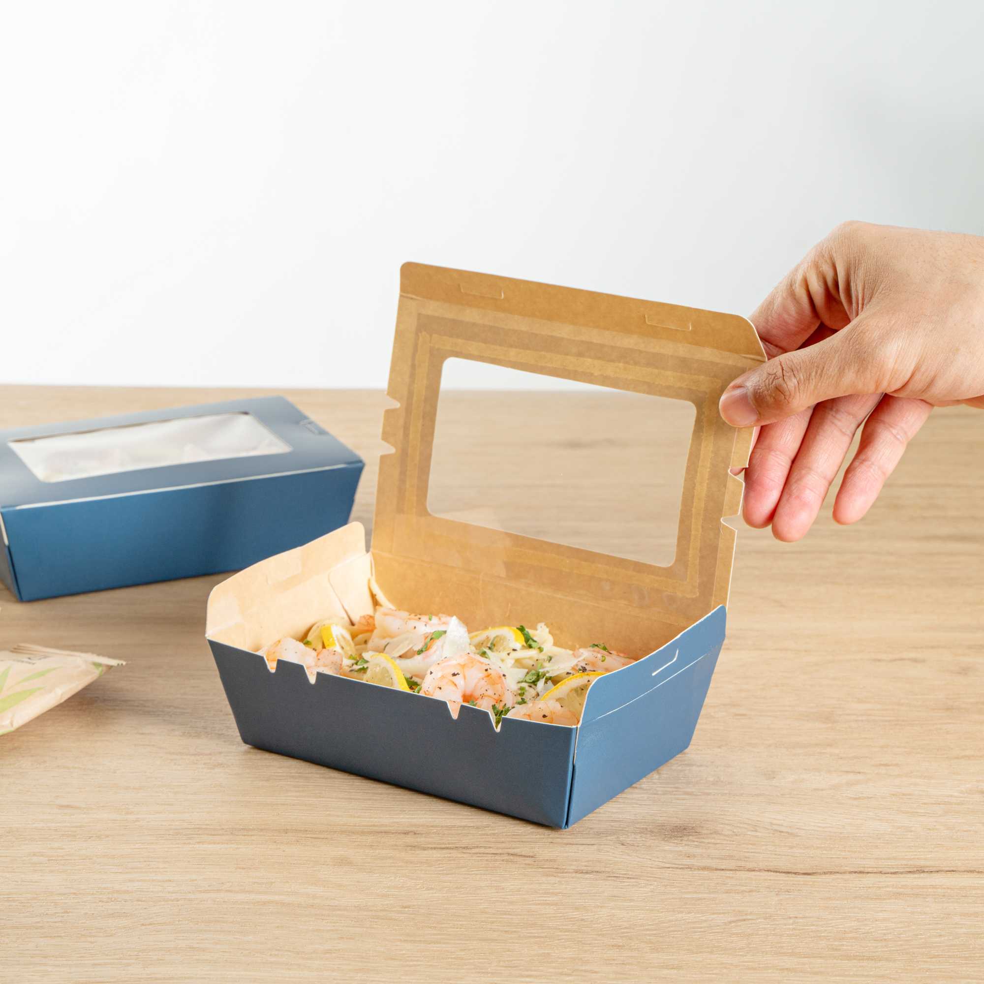 Cafe Vision 21 oz Midnight Blue Paper Small Take Out Container - Hinge Lock - 6 1/4" x 4" x 1 3/4" - 50 count box