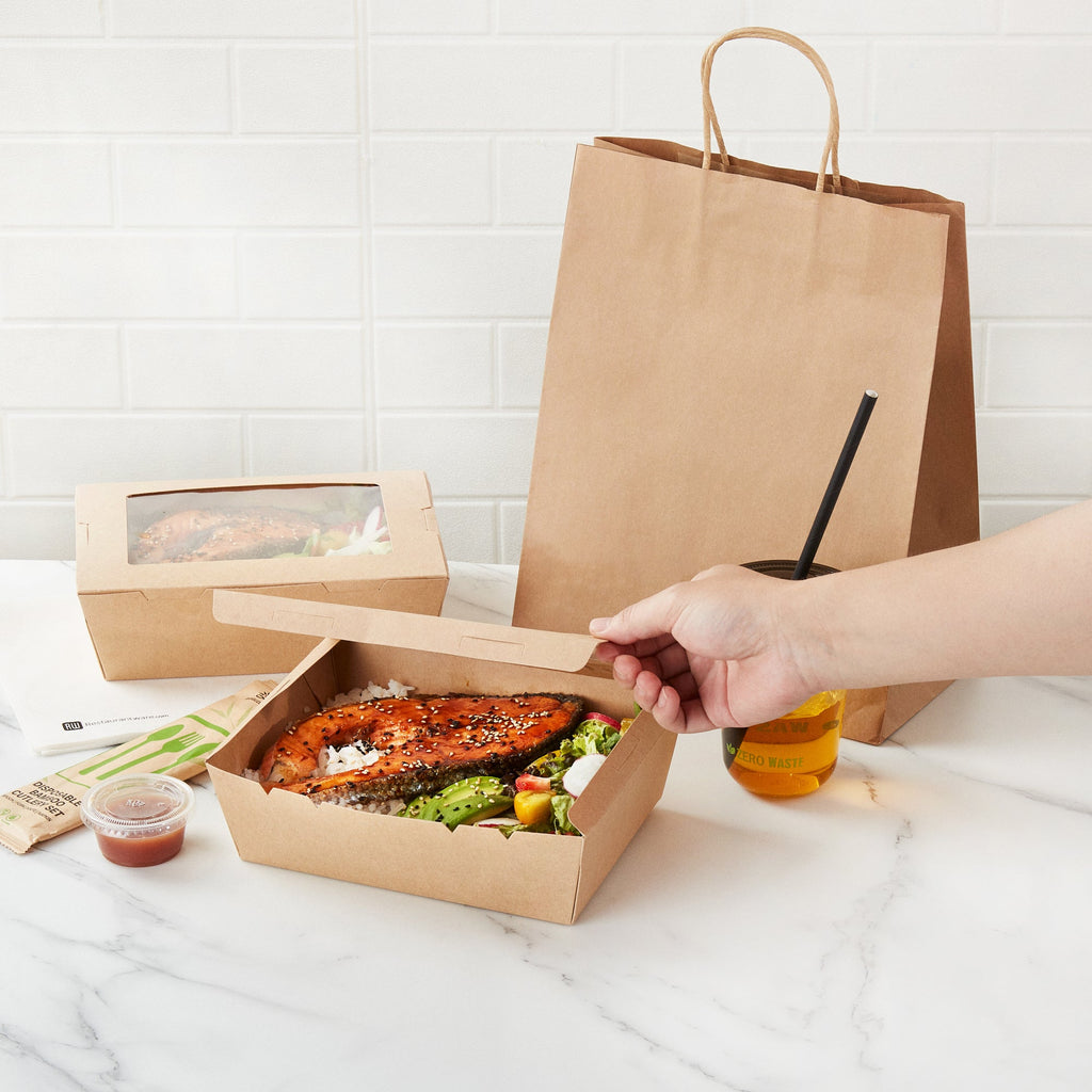 Cafe Vision 71 oz Kraft Paper Large Take Out Container - Hinge Lock - 8 3/4'' x 6 1/2'' x 2 1/2'' - 50 count box