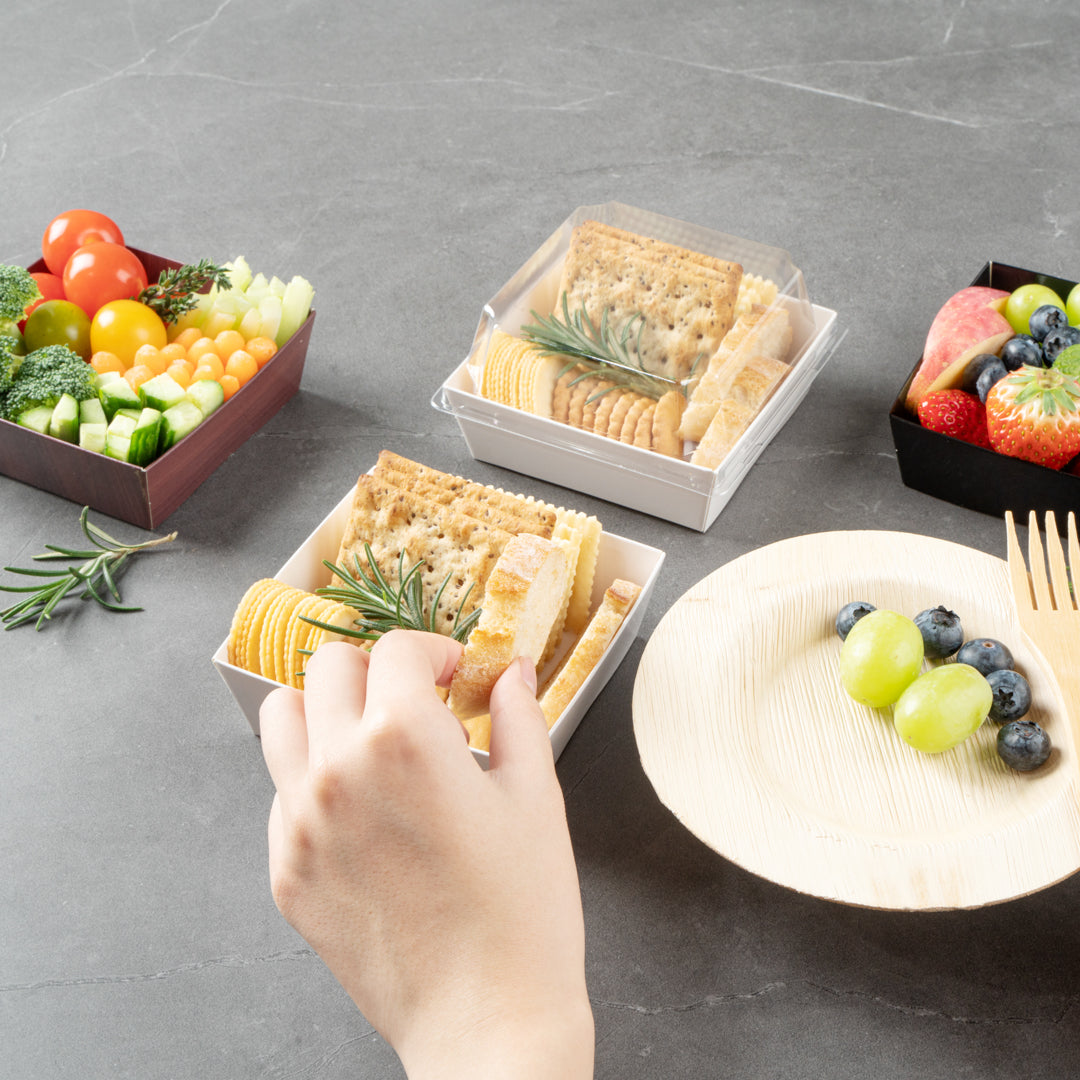 Matsuri Vision White Paper Small Sushi Container - 3 3/4" x 3 3/4" x 1 1/2" - 100 count box