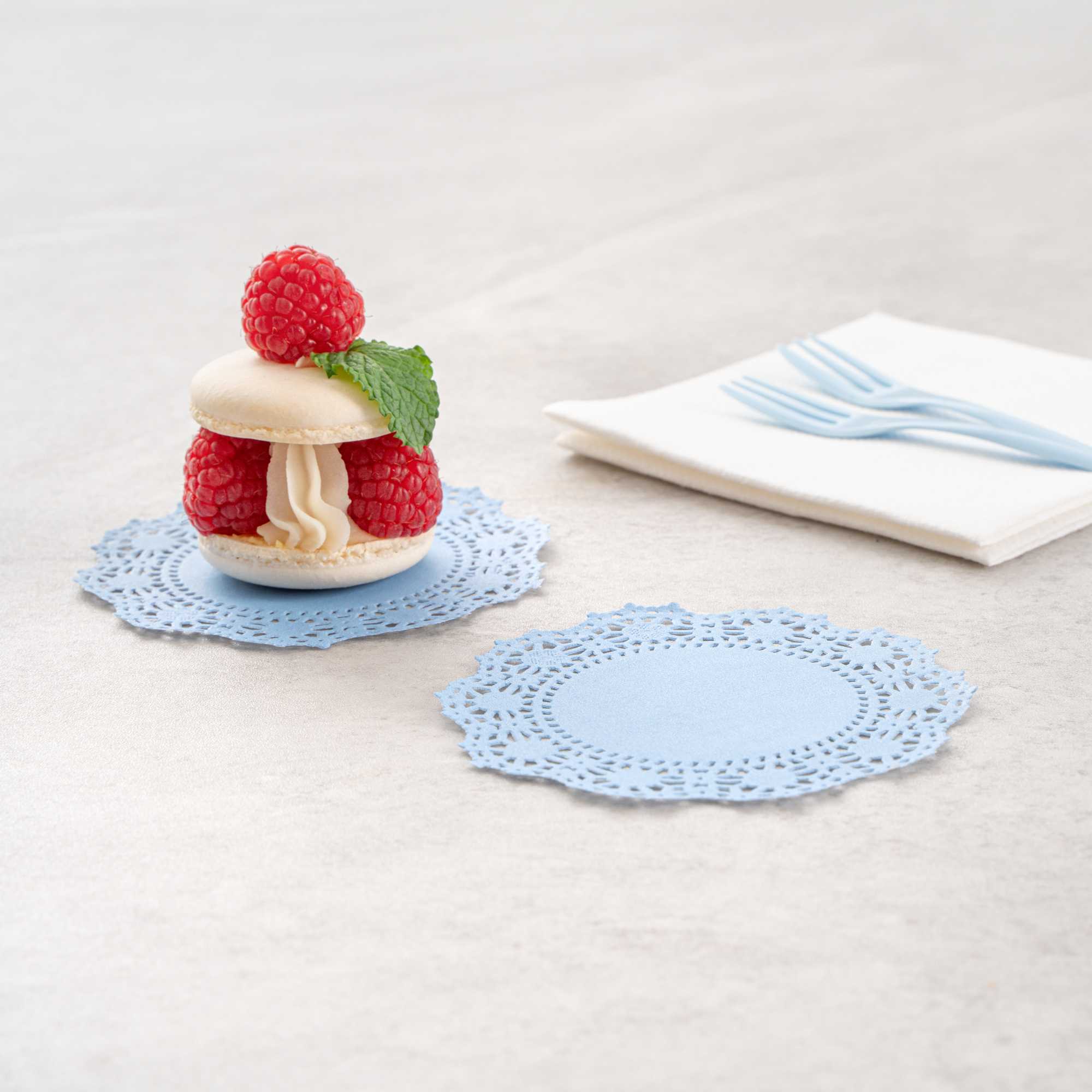 Pastry Tek Round Sky Blue Paper Doilies - Lace - 4" x 4" - 100 count box