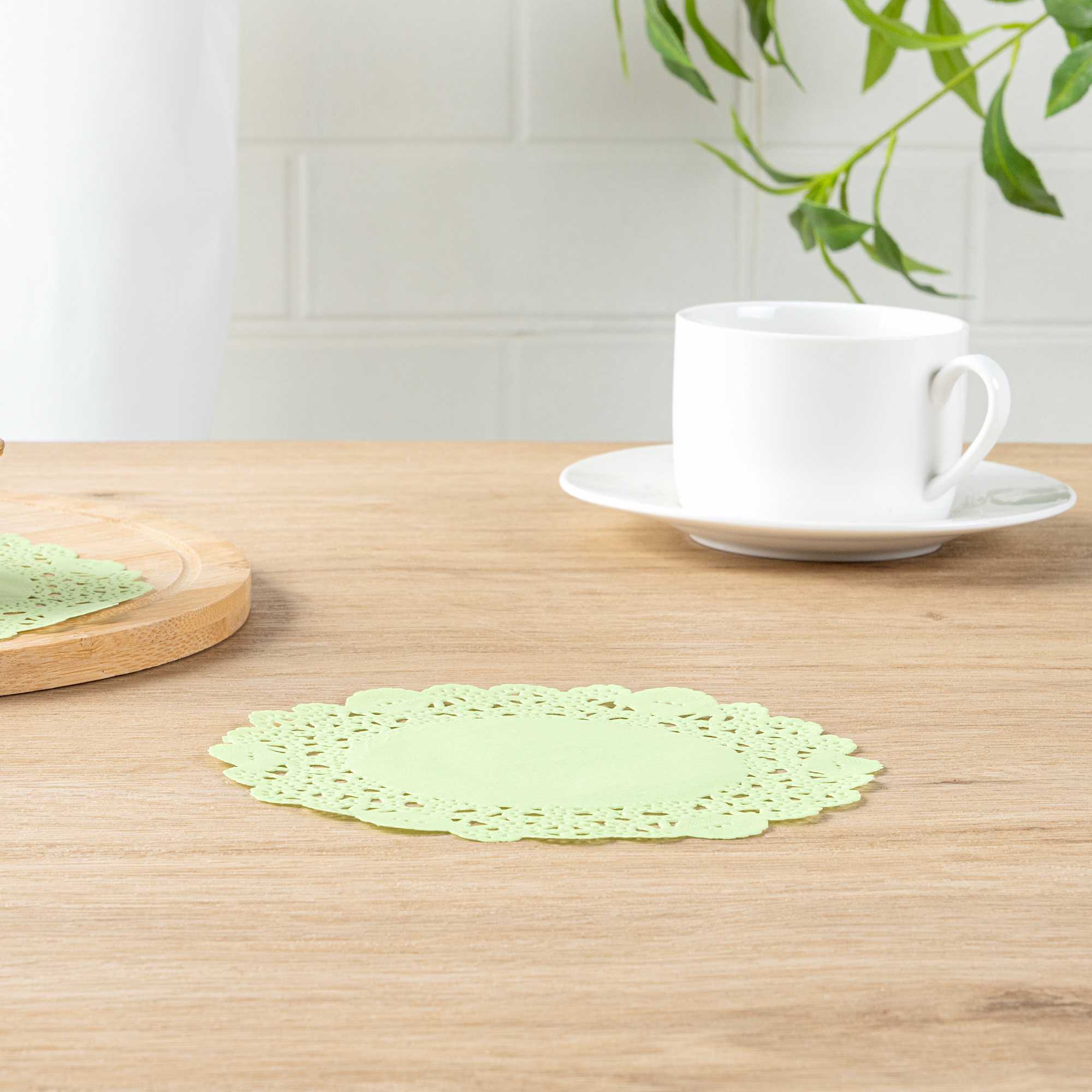 Pastry Tek Round Green Paper Doilies - Lace - 6" x 6" - 4000 count box