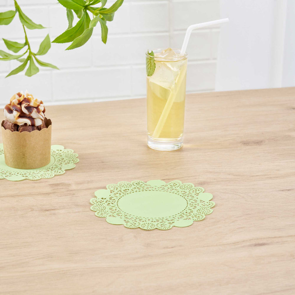 Pastry Tek Round Green Paper Doilies - Lace - 6" x 6" - 100 count box