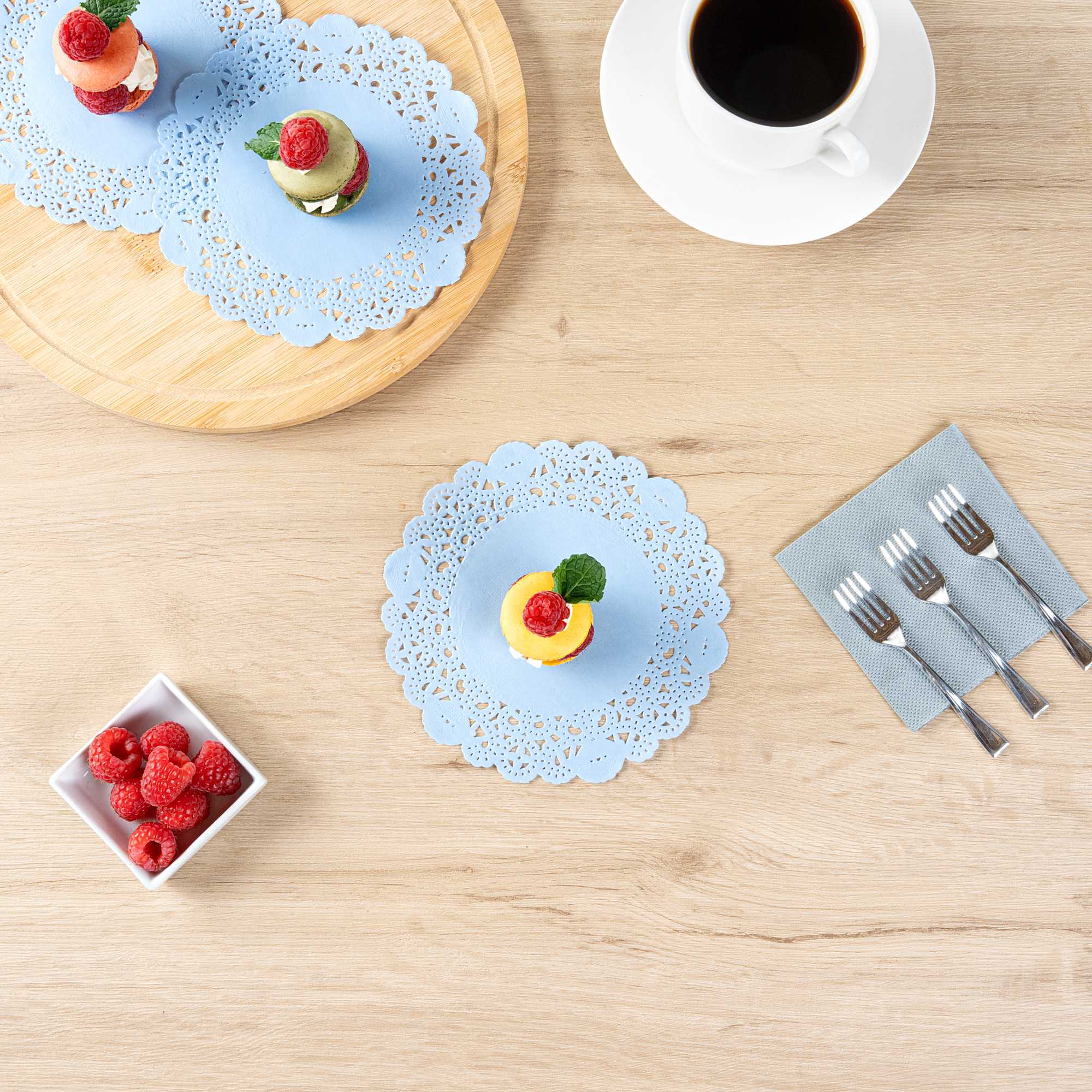 Pastry Tek Round Sky Blue Paper Doilies - Lace - 6" x 6" - 4000 count box