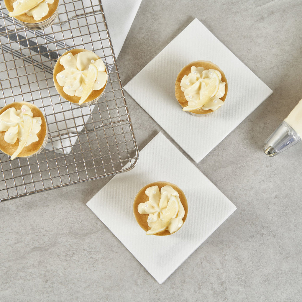 Panificio 3 oz Round Plaid Paper Mini Baking Cup - Scalloped - 2 1/2" x 2 1/2" x 1 3/4" - 200 count box