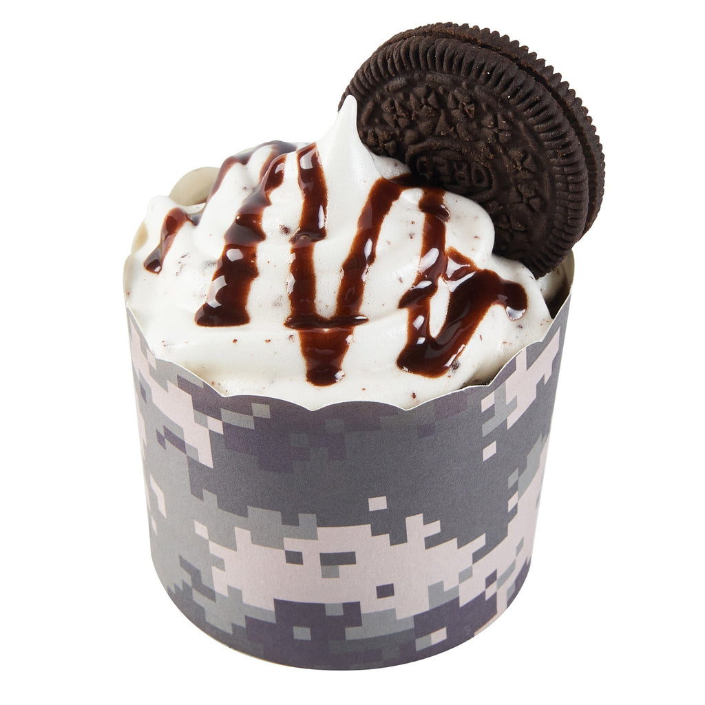 Panificio 6 oz Round Assorted Paper Classic Baking Cup - Scalloped - 2 3/4" x 2 3/4" x 2 1/4" - 200 count box