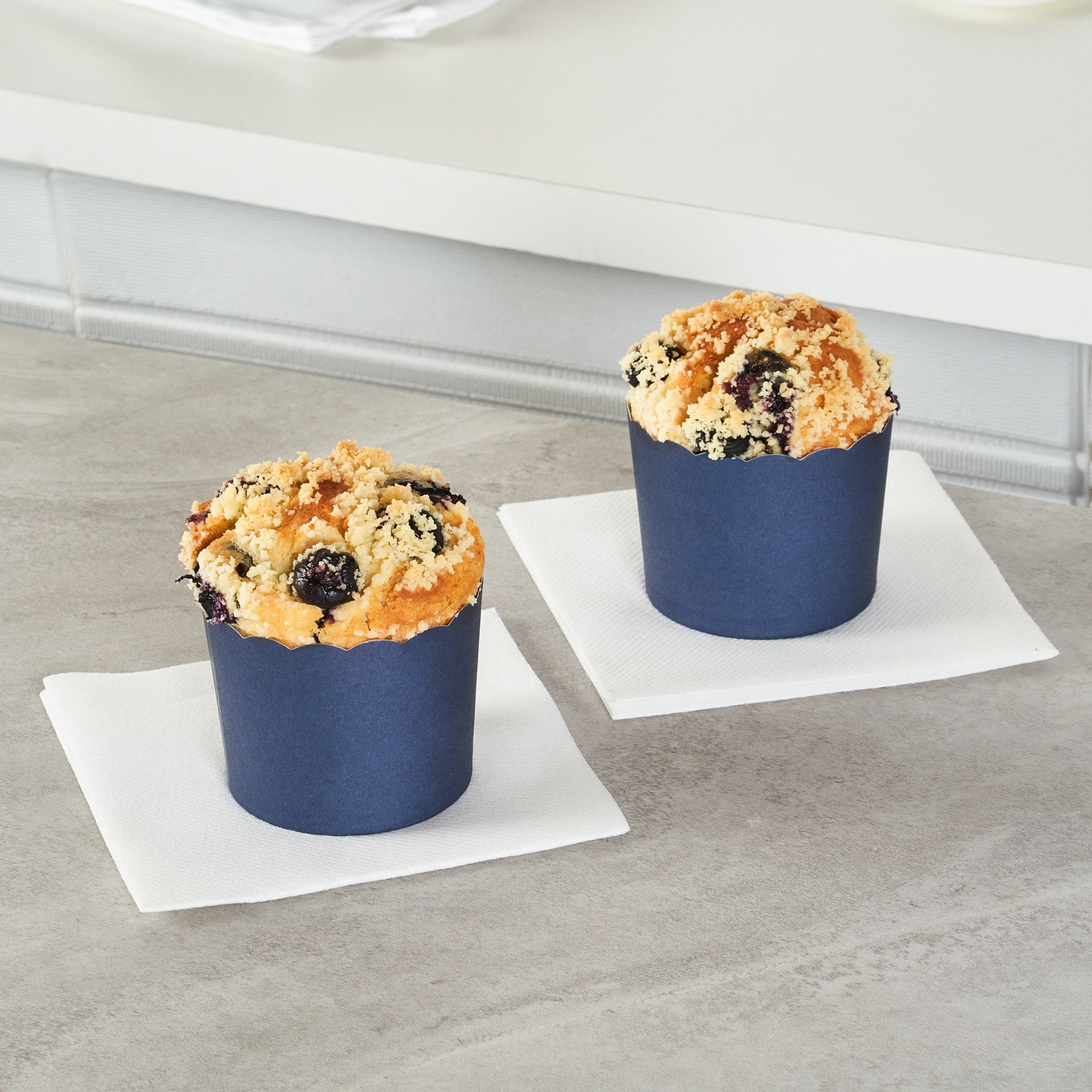 Panificio 6 oz Round Midnight Blue Paper Classic Baking Cup - Scalloped - 2 3/4" x 2 3/4" x 2 1/4" - 200 count box