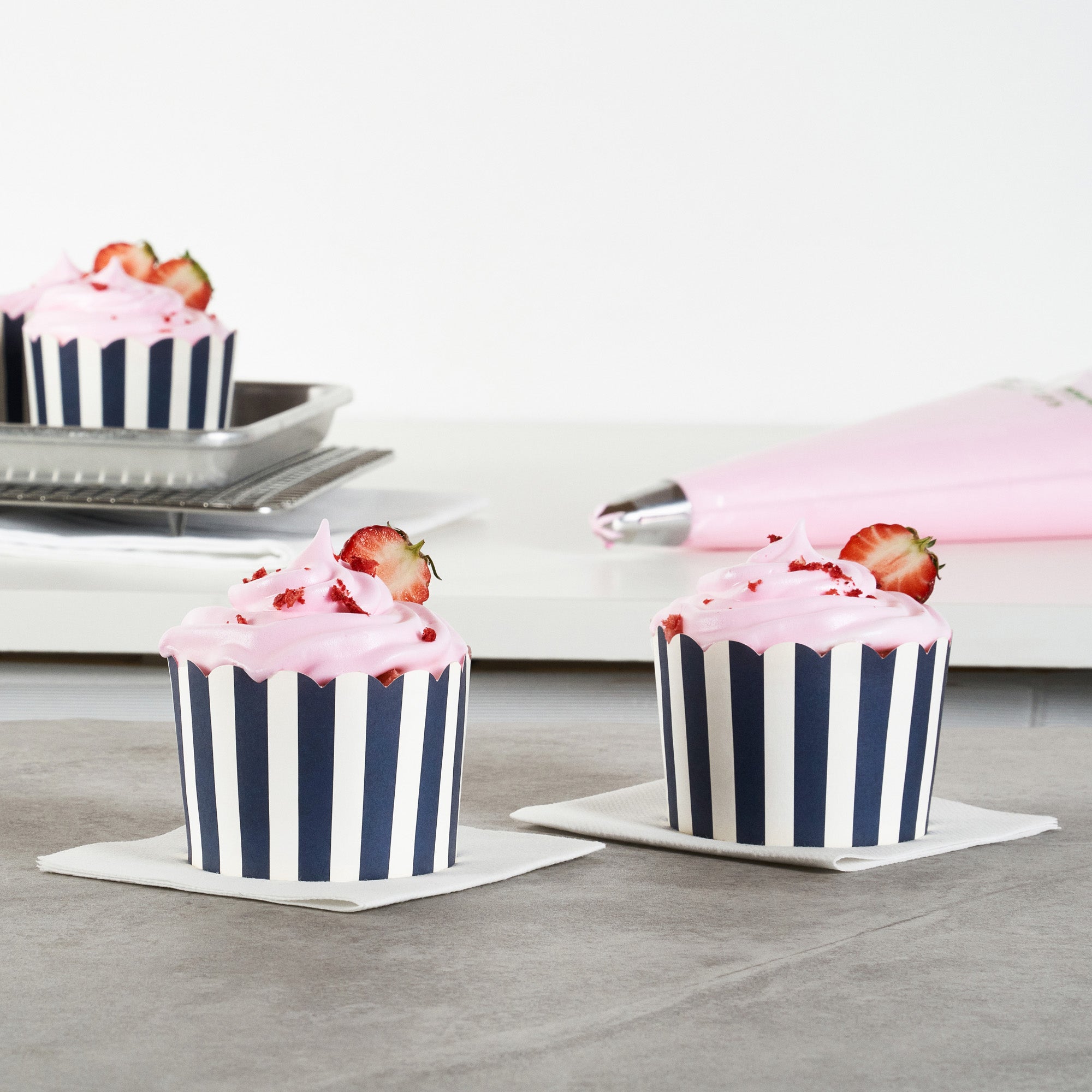 Panificio 10 oz Round Stripe Blue Paper Jumbo Baking Cup - Scalloped - 3 1/2" x 3 1/2" x 2 1/2" - 200 count box