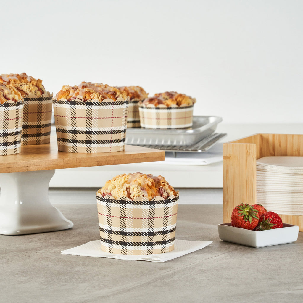 Panificio 10 oz Round Plaid Paper Jumbo Baking Cup - Scalloped - 3 1/2" x 3 1/2" x 2 1/2" - 200 count box