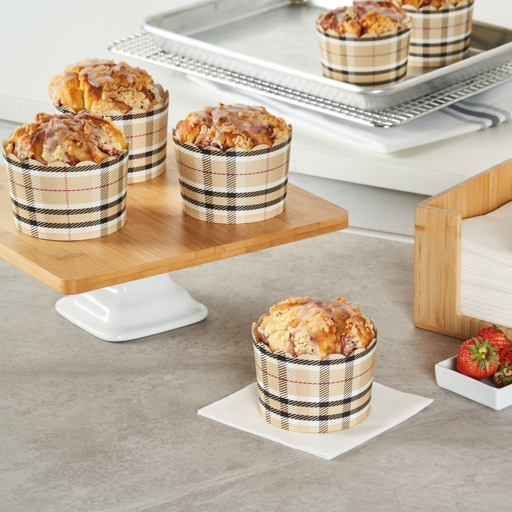 Panificio 10 oz Round Plaid Paper Jumbo Baking Cup - Scalloped - 3 1/2" x 3 1/2" x 2 1/2" - 200 count box