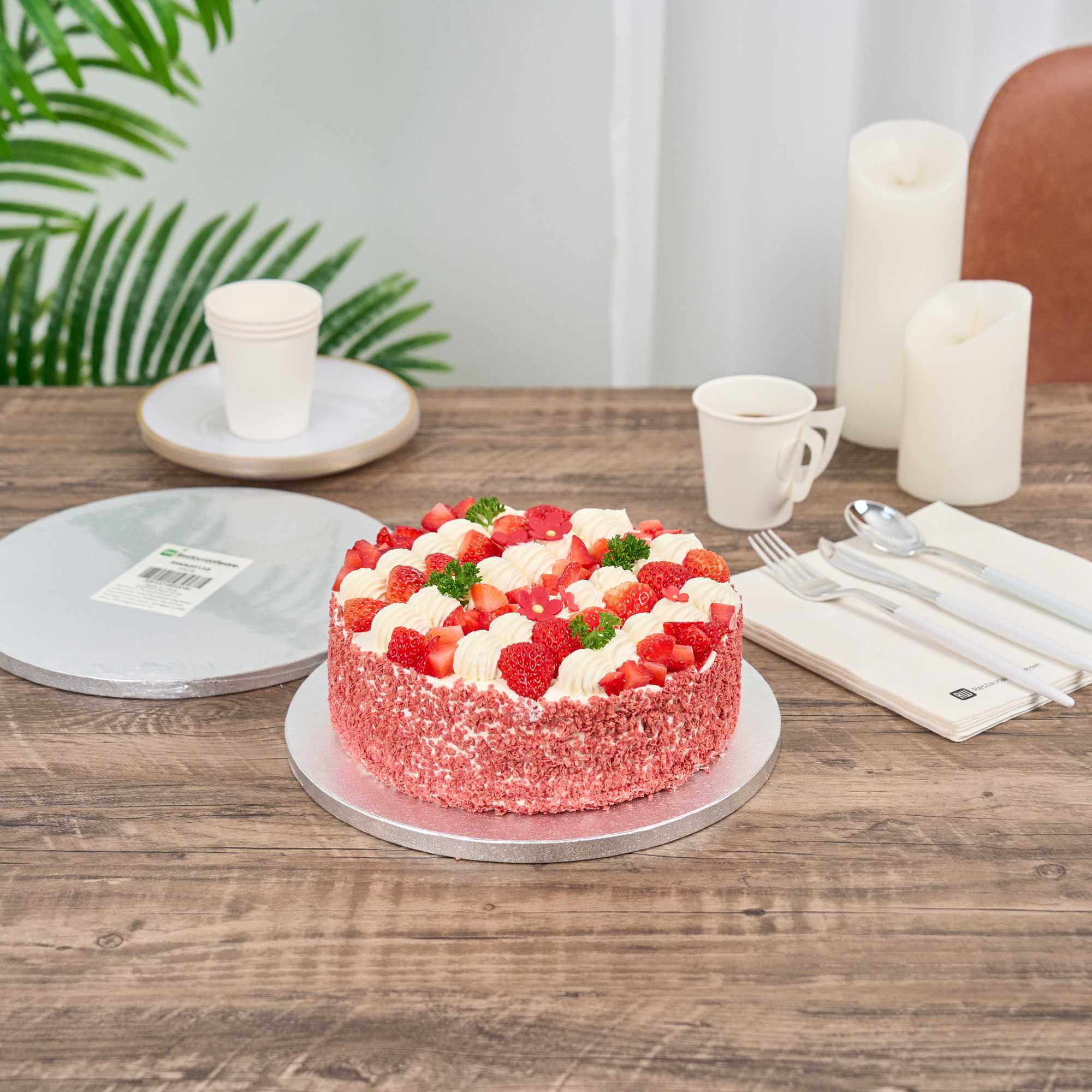 Pastry Tek Round Metallic Silver Cardboard Cake Drum Board - Covered Edge - 10" x 10" x 1/2" - 1 count box