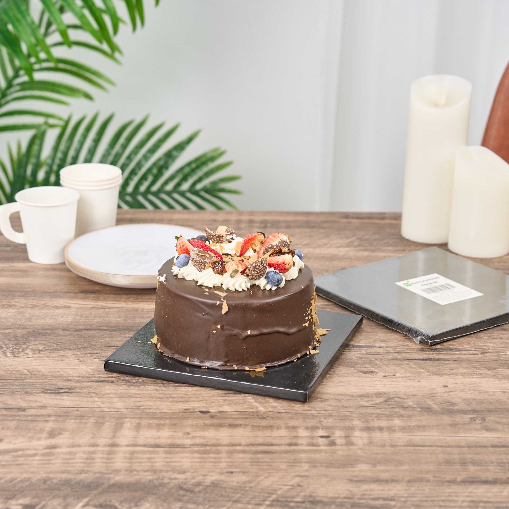 Pastry Tek Square Black Cardboard Cake Drum Board - Covered Edge - 8" x 8" x 1/2" - 1 count box