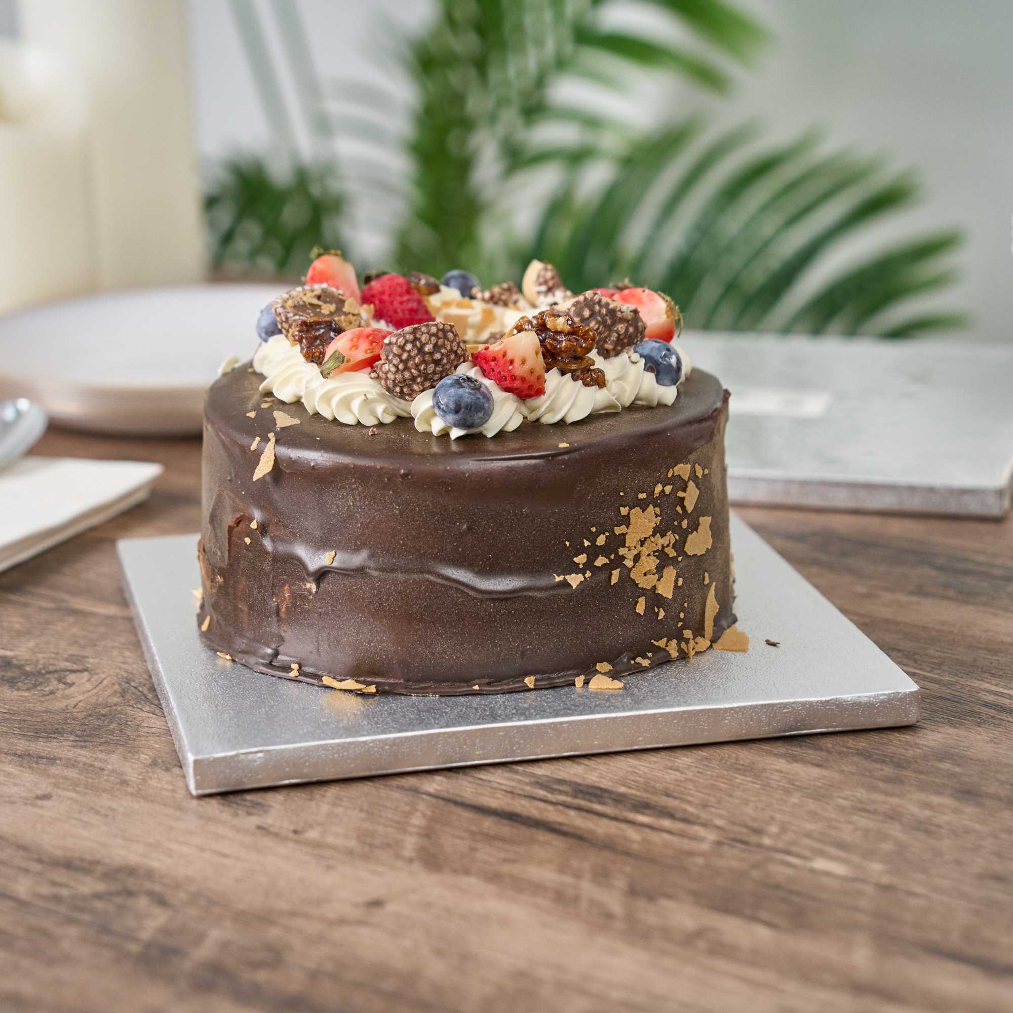 Pastry Tek Square Metallic Silver Cardboard Cake Drum Board - Covered Edge - 8" x 8" x 1/2" - 1 count box