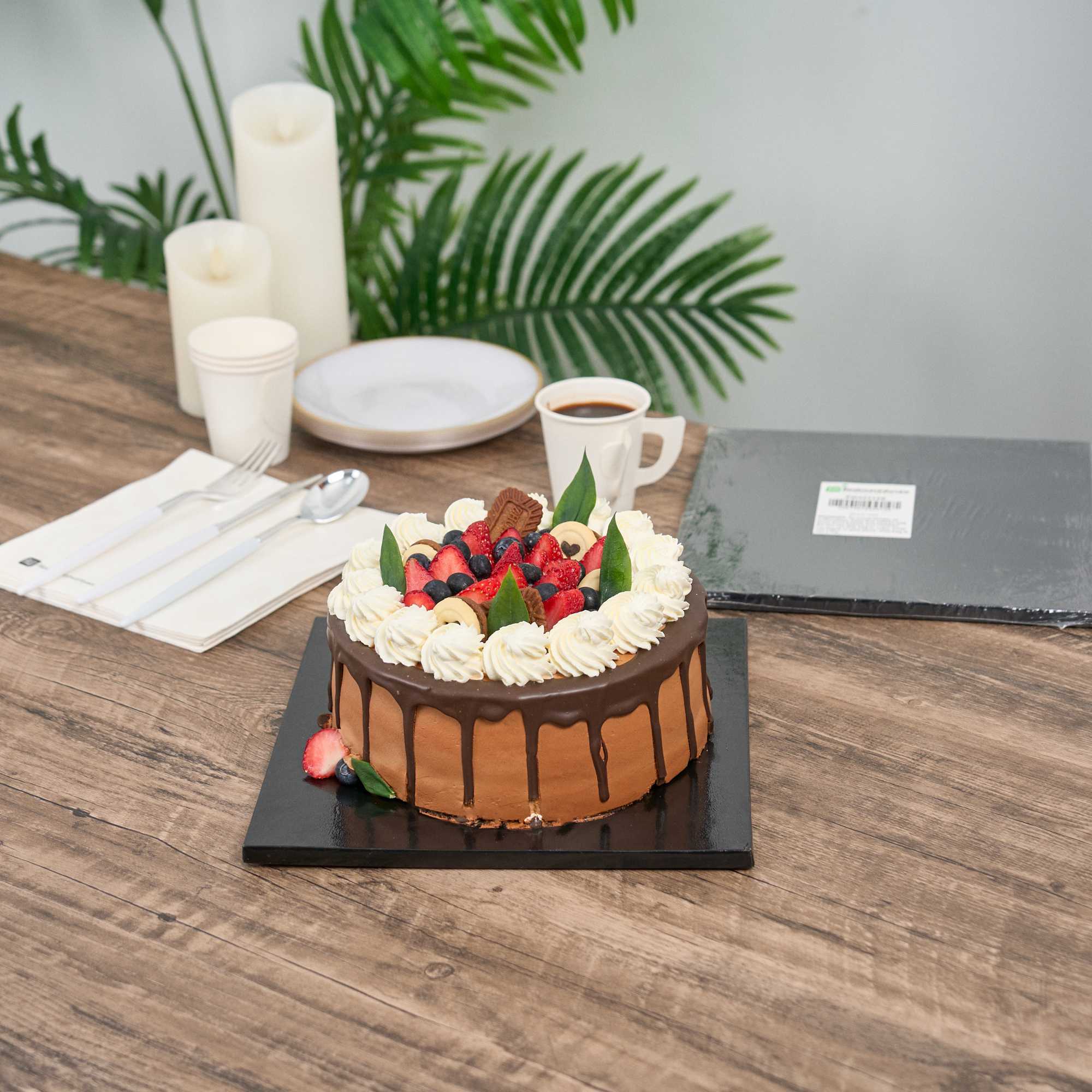 Pastry Tek Square Black Cardboard Cake Drum Board - Covered Edge - 10" x 10" x 1/2" - 1 count box