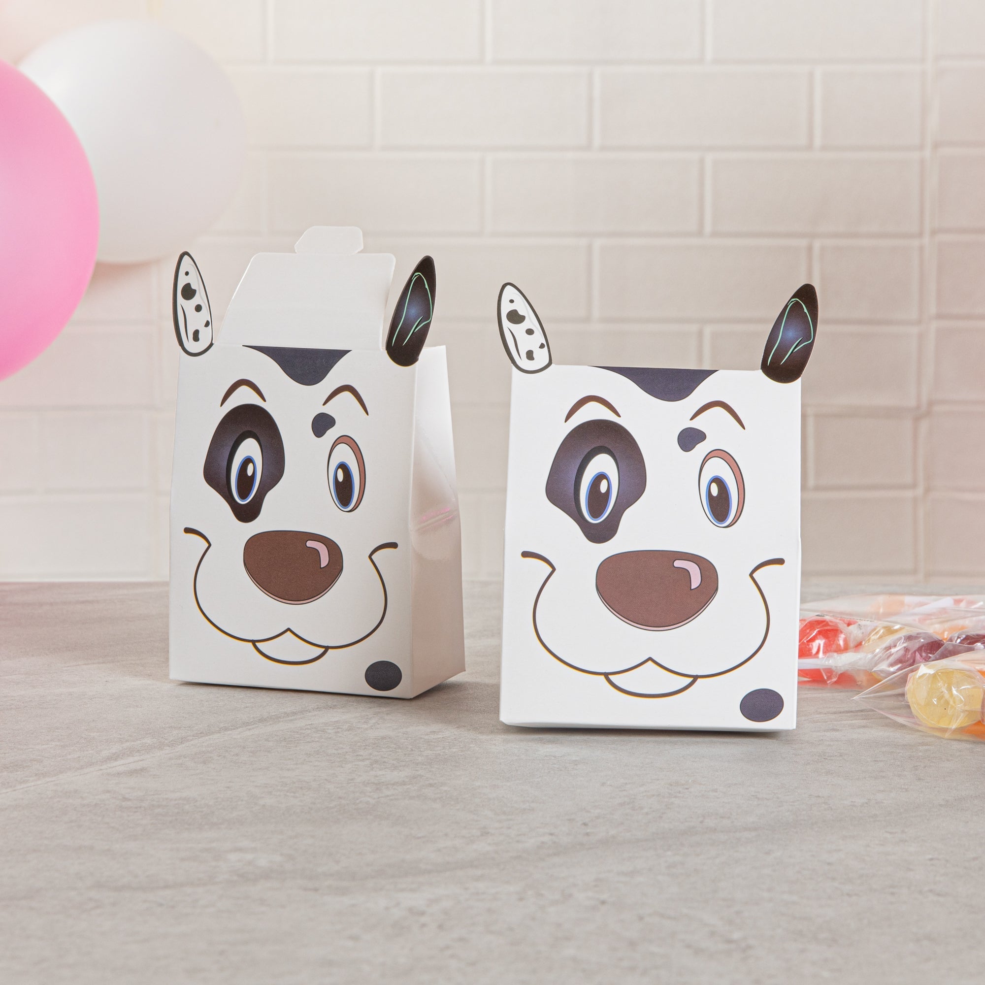 Pastry Tek Paper Happy Spotted Dog Candy and Gift Box - 4" x 2" x 5" - 100 count box