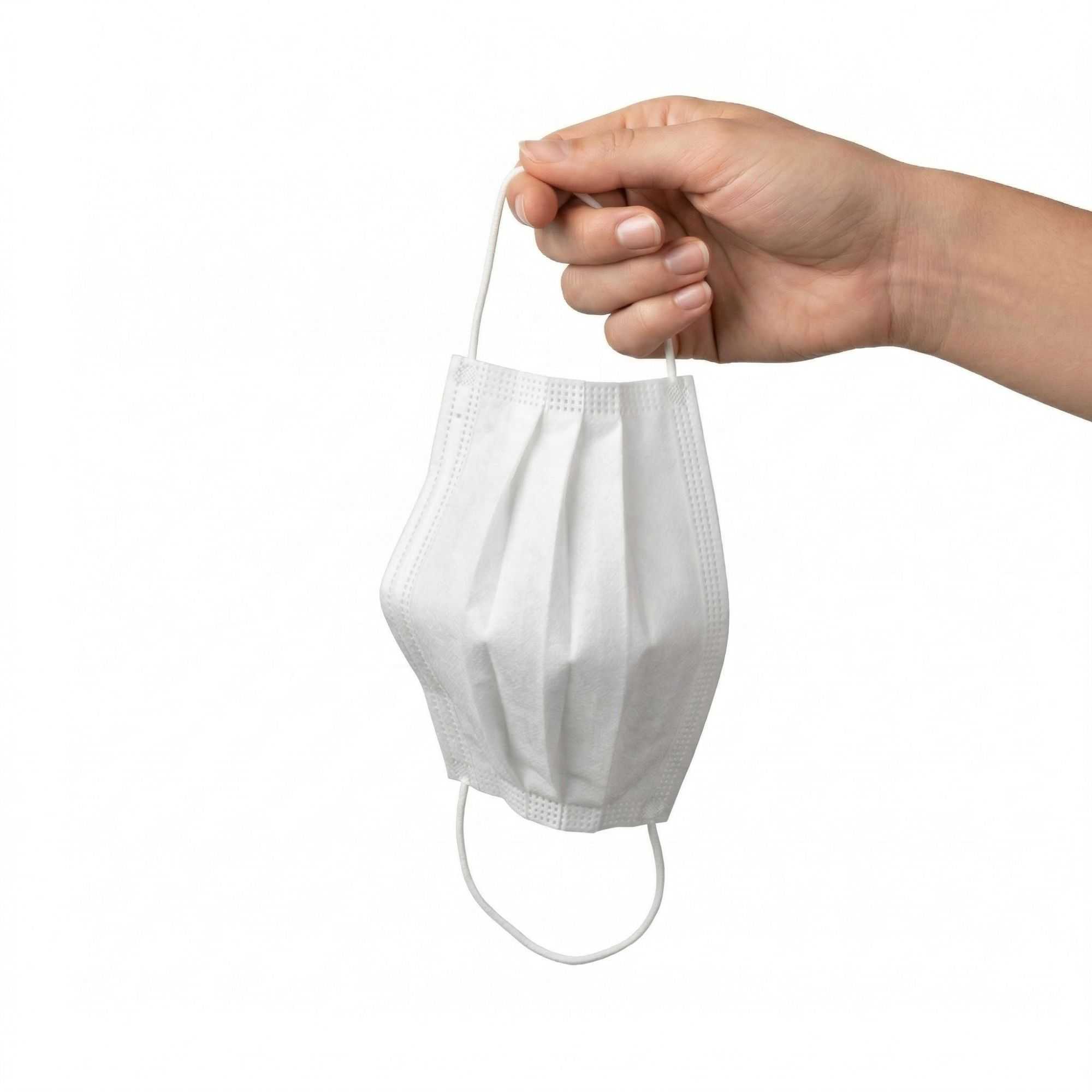 Clean Tek Professional White Disposable Earloop Face Mask - 3-Layer Filtration - 7" x 3 3/4" - 1000 count box